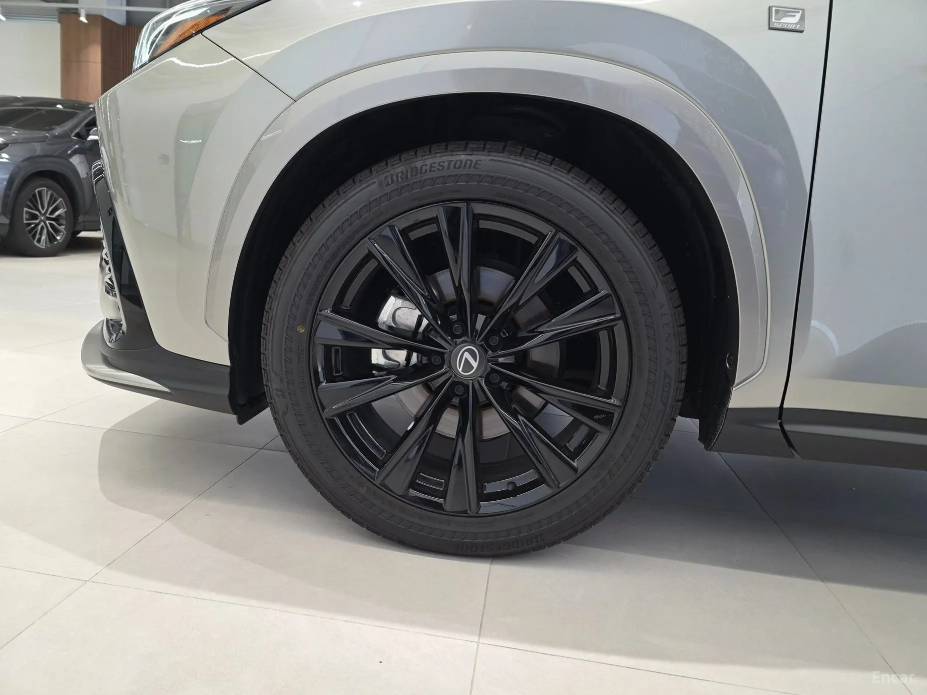 Lexus NX450h + 2nd Gen превью 5