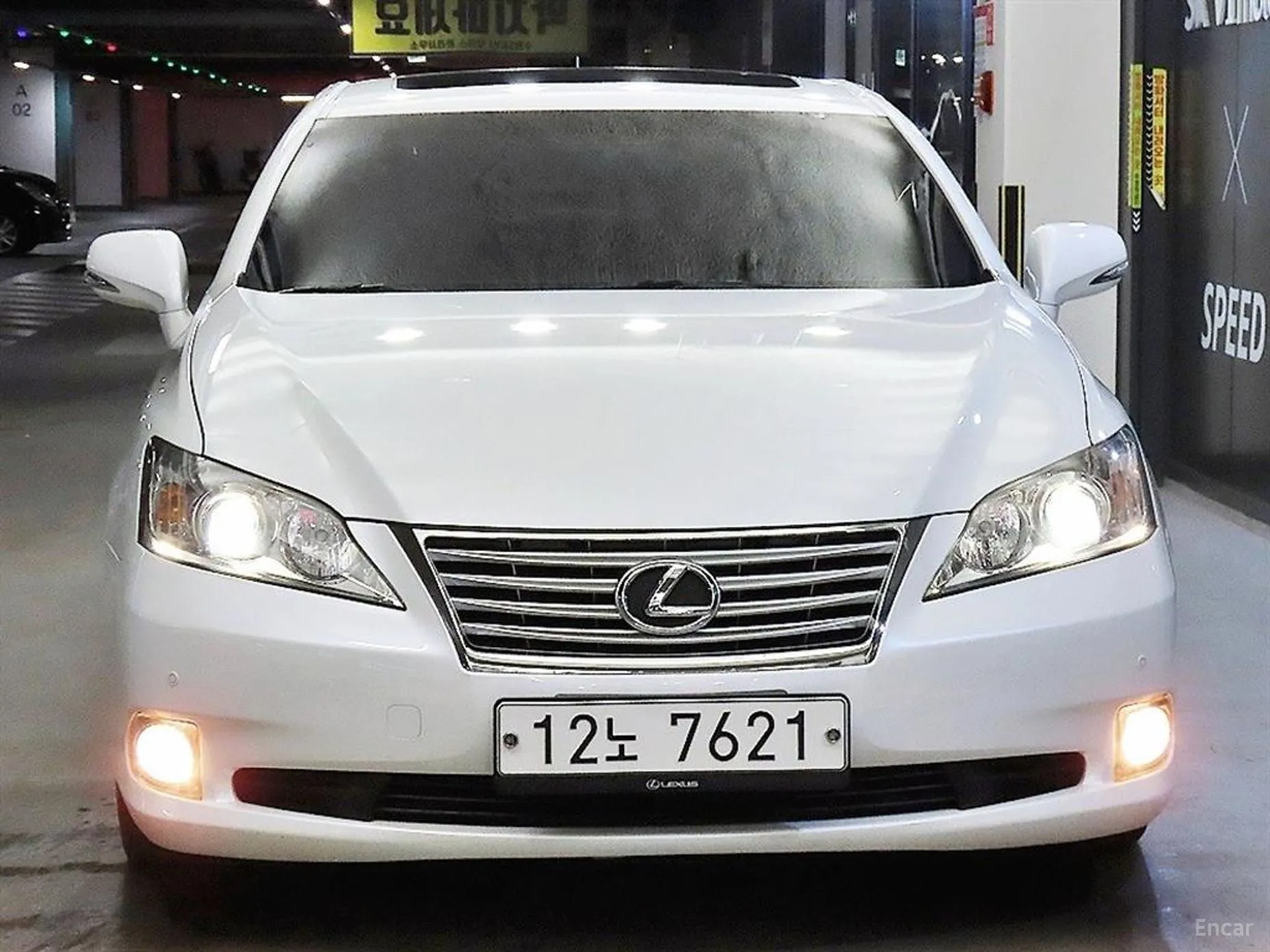 Lexus ES350 превью 12