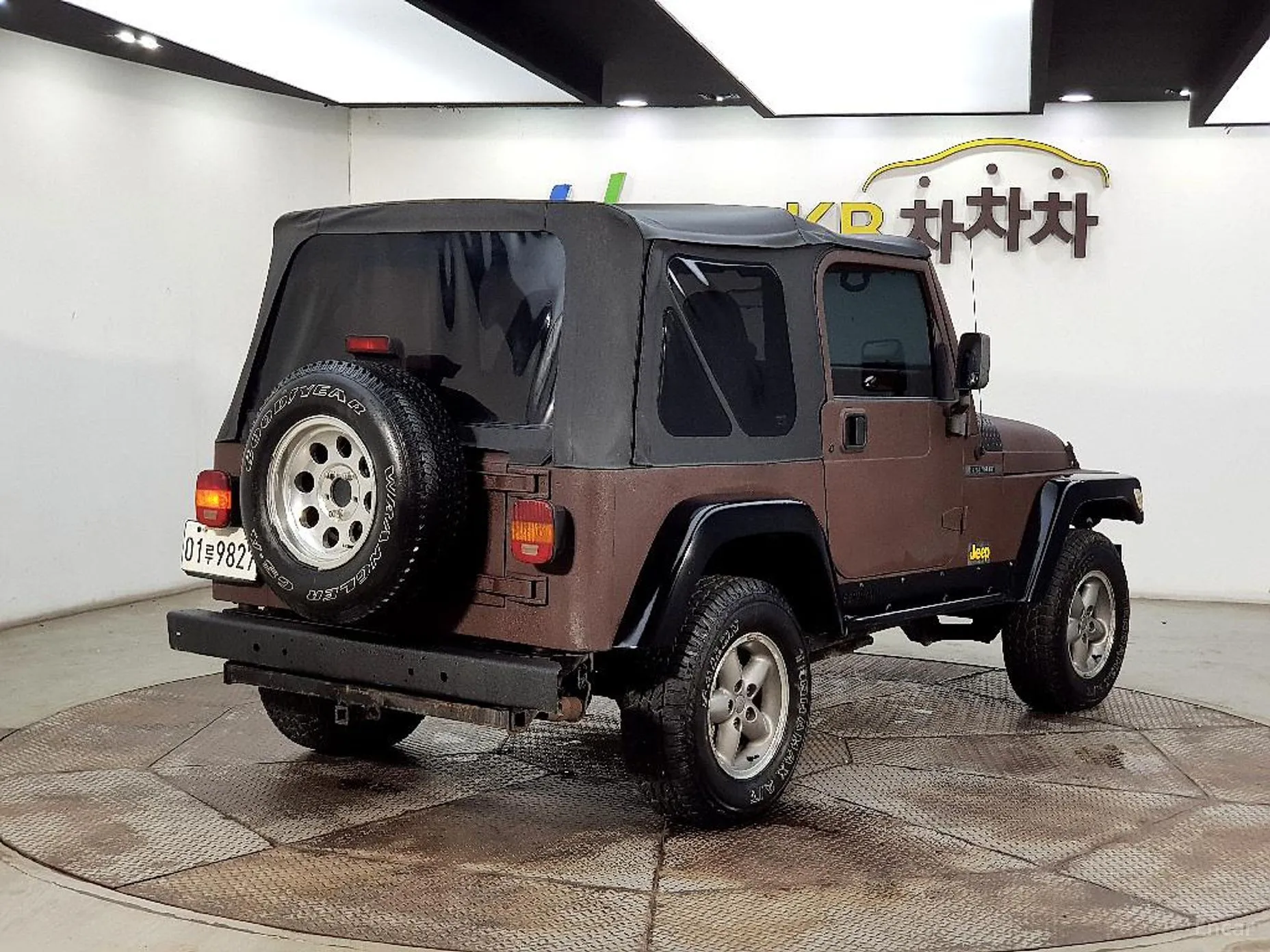 Jeep Wrangler (TJ) превью 4