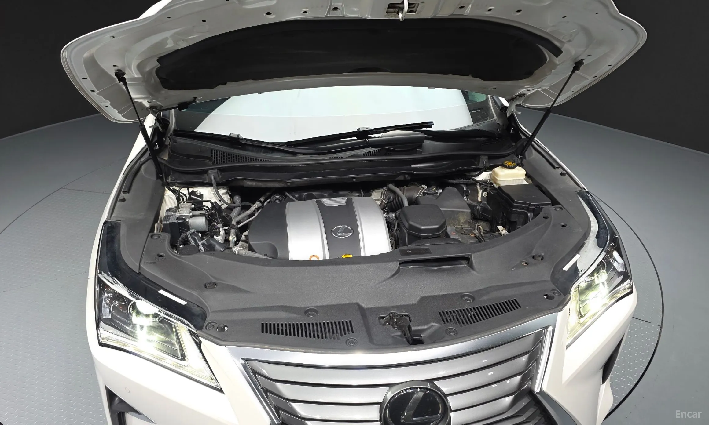 Lexus RX350 4th Generation превью 6