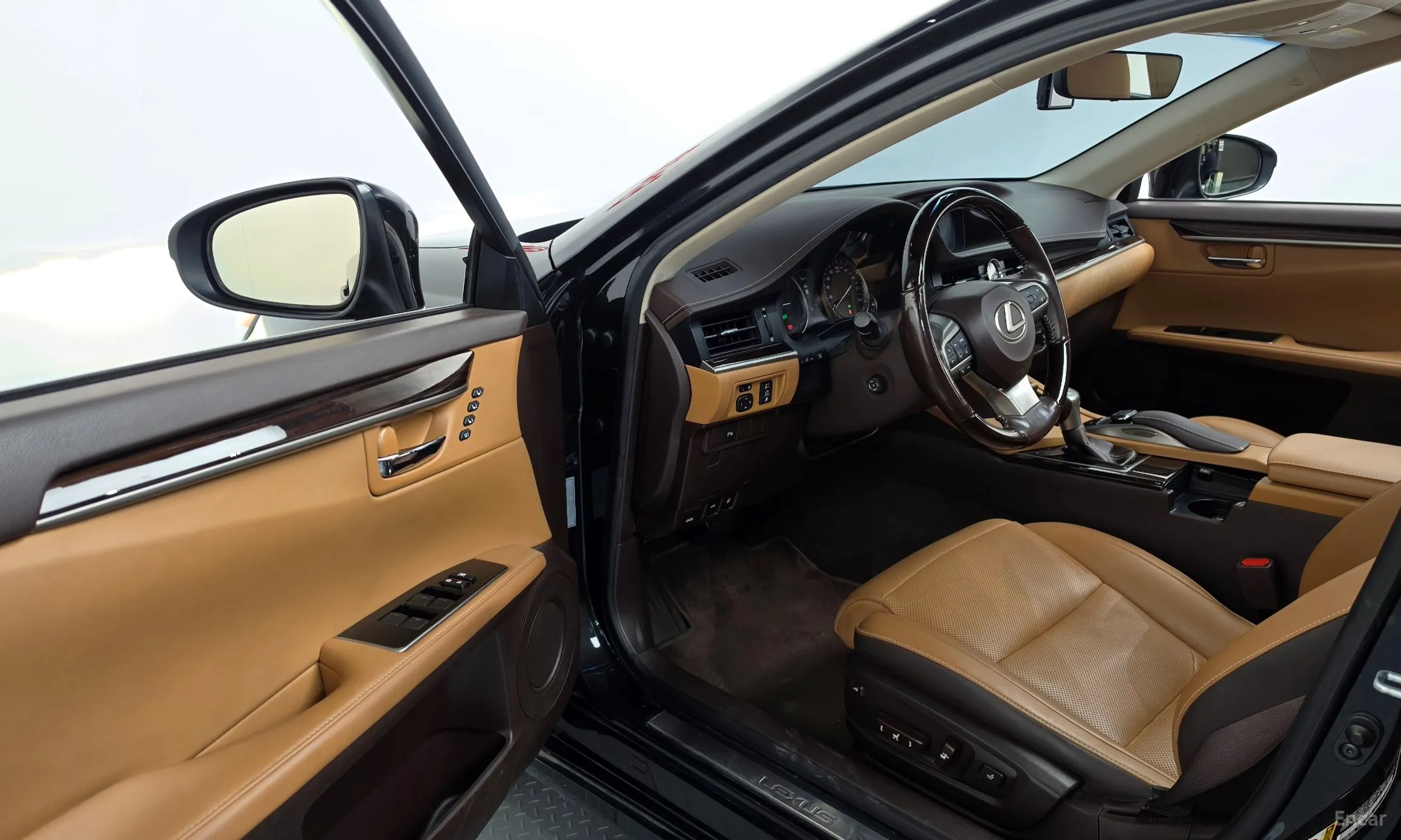 Lexus New ES300h превью 10