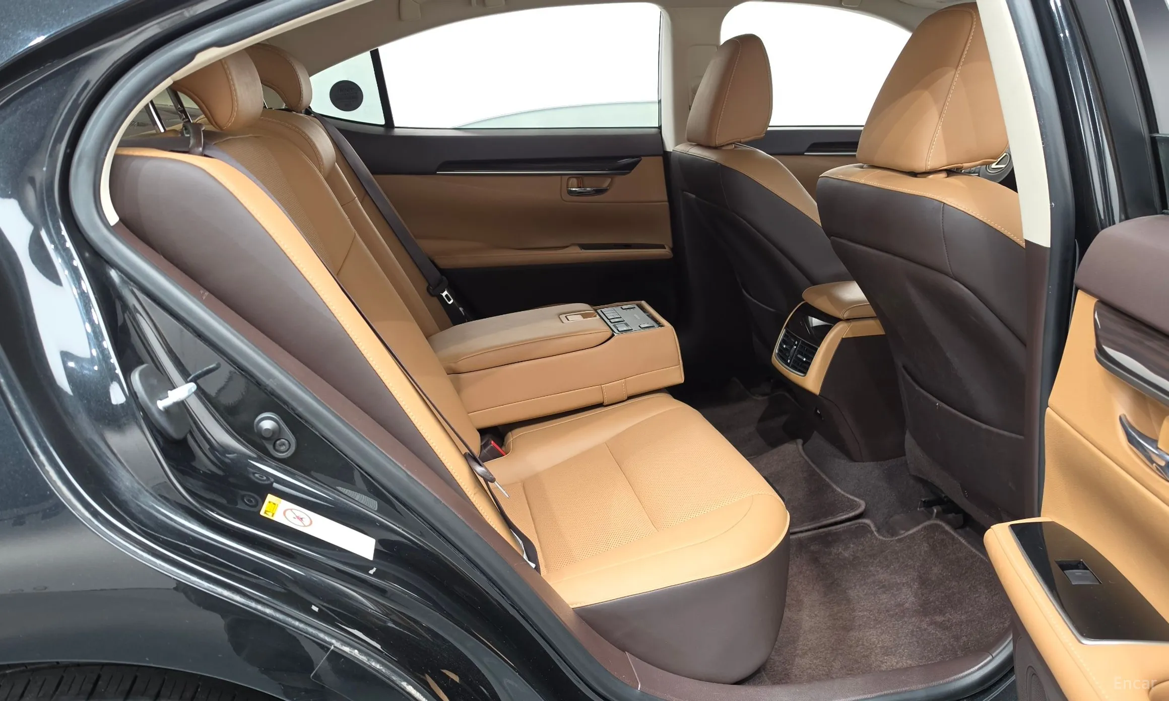 Lexus New ES300h превью 12