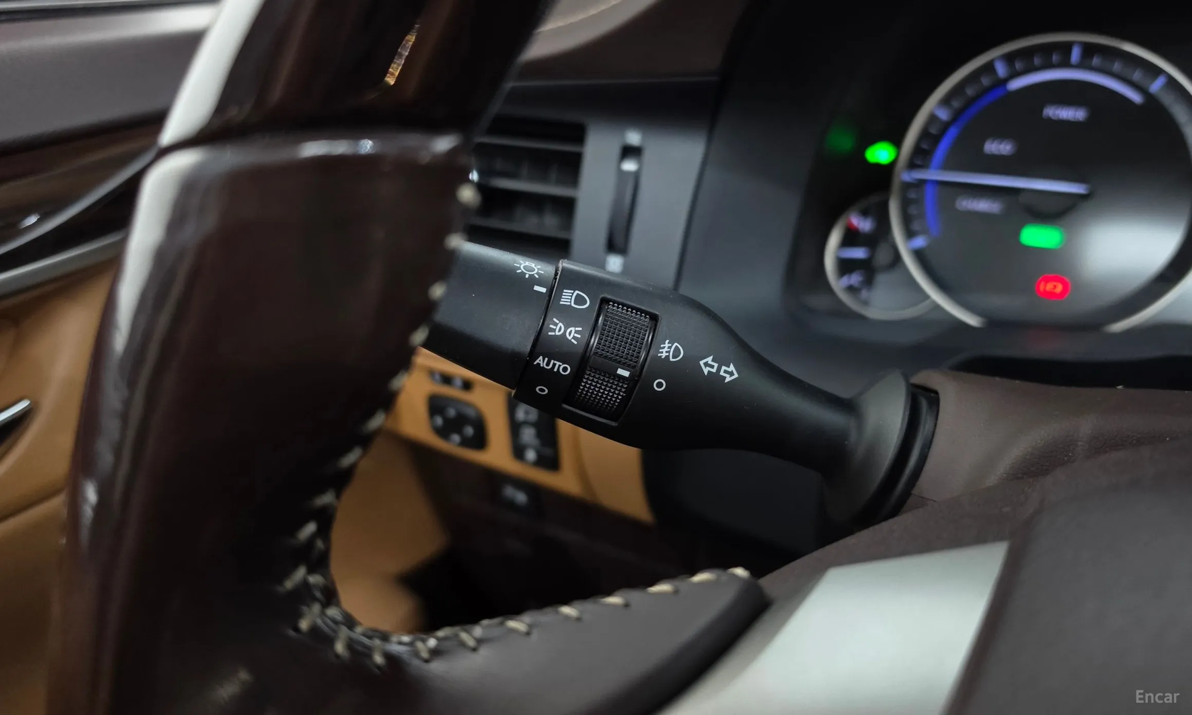 Lexus New ES300h превью 14