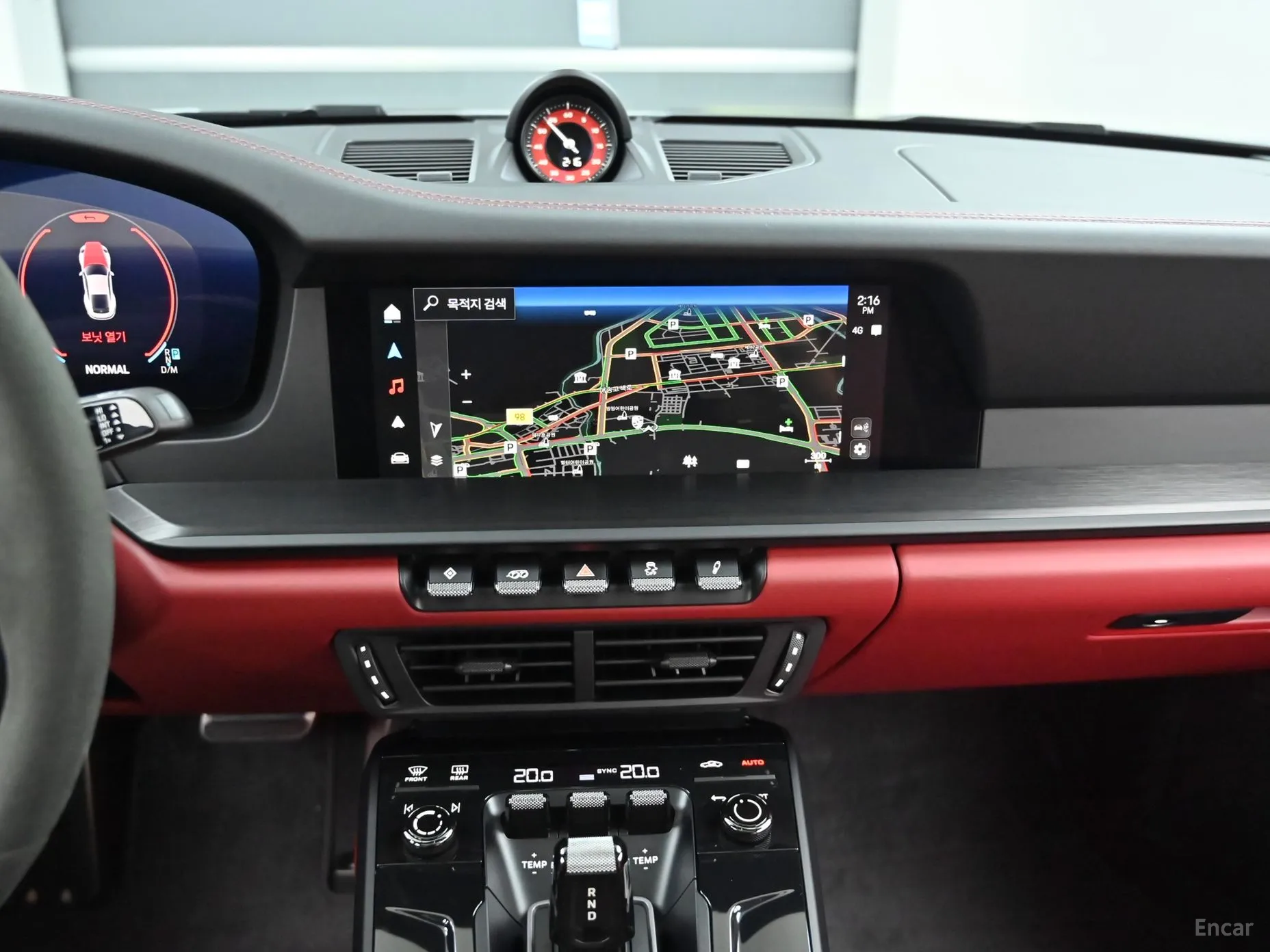 Porsche 911 (992) превью 14