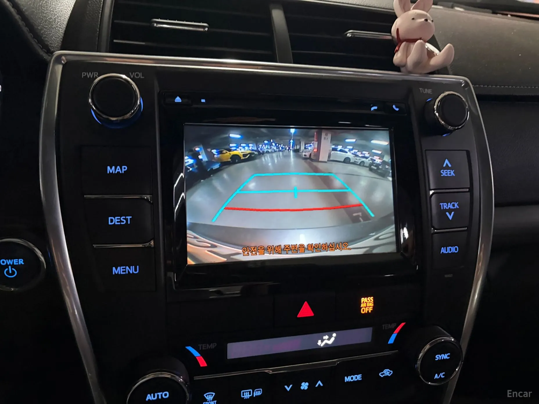 Toyota New Camry превью 8