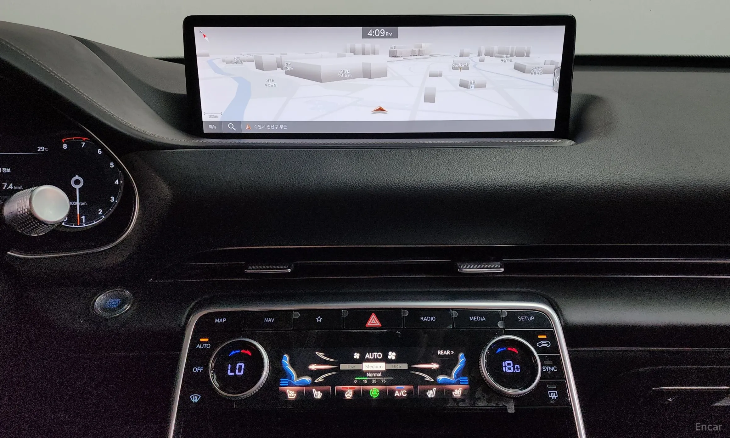 Genesis GV80 превью 12