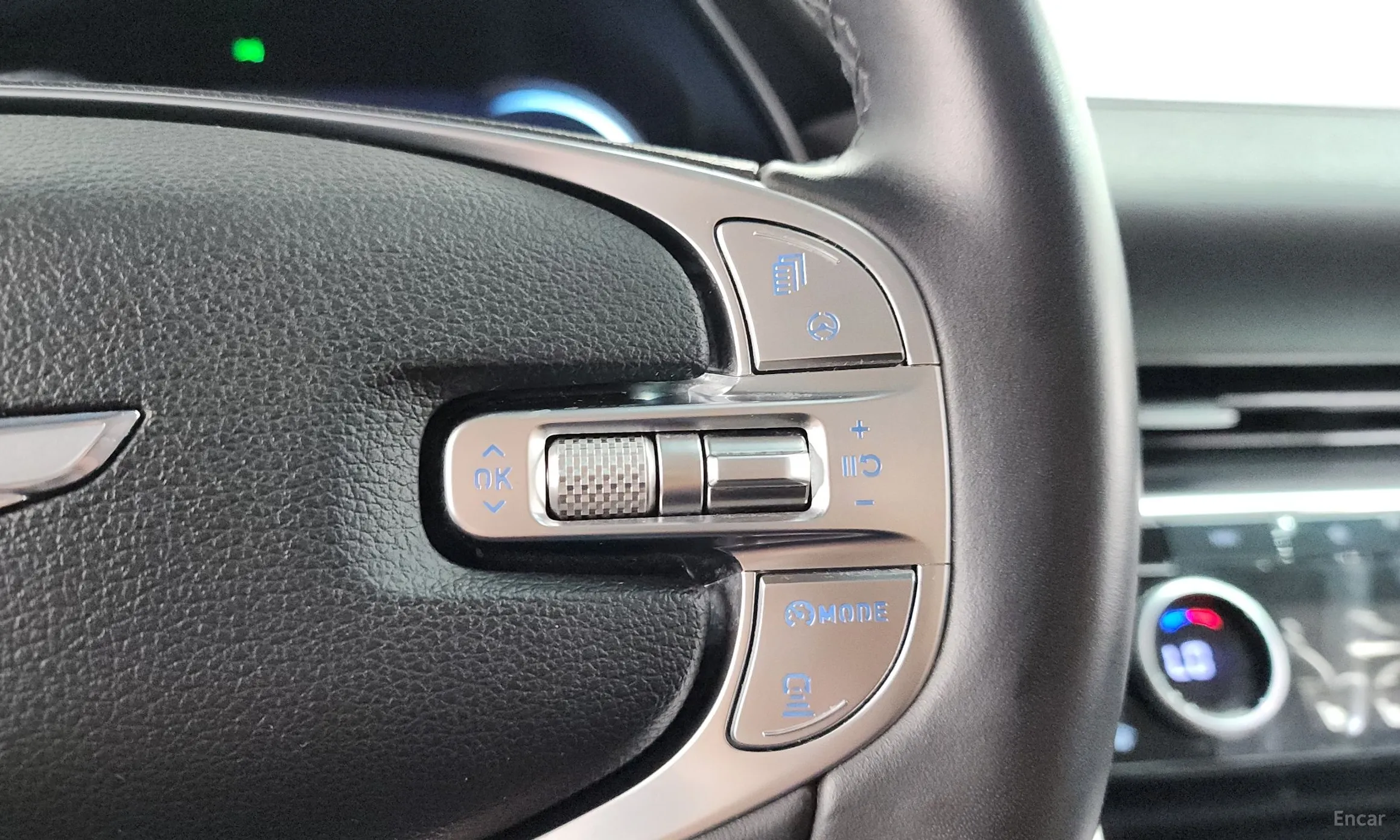 Genesis GV80 превью 16