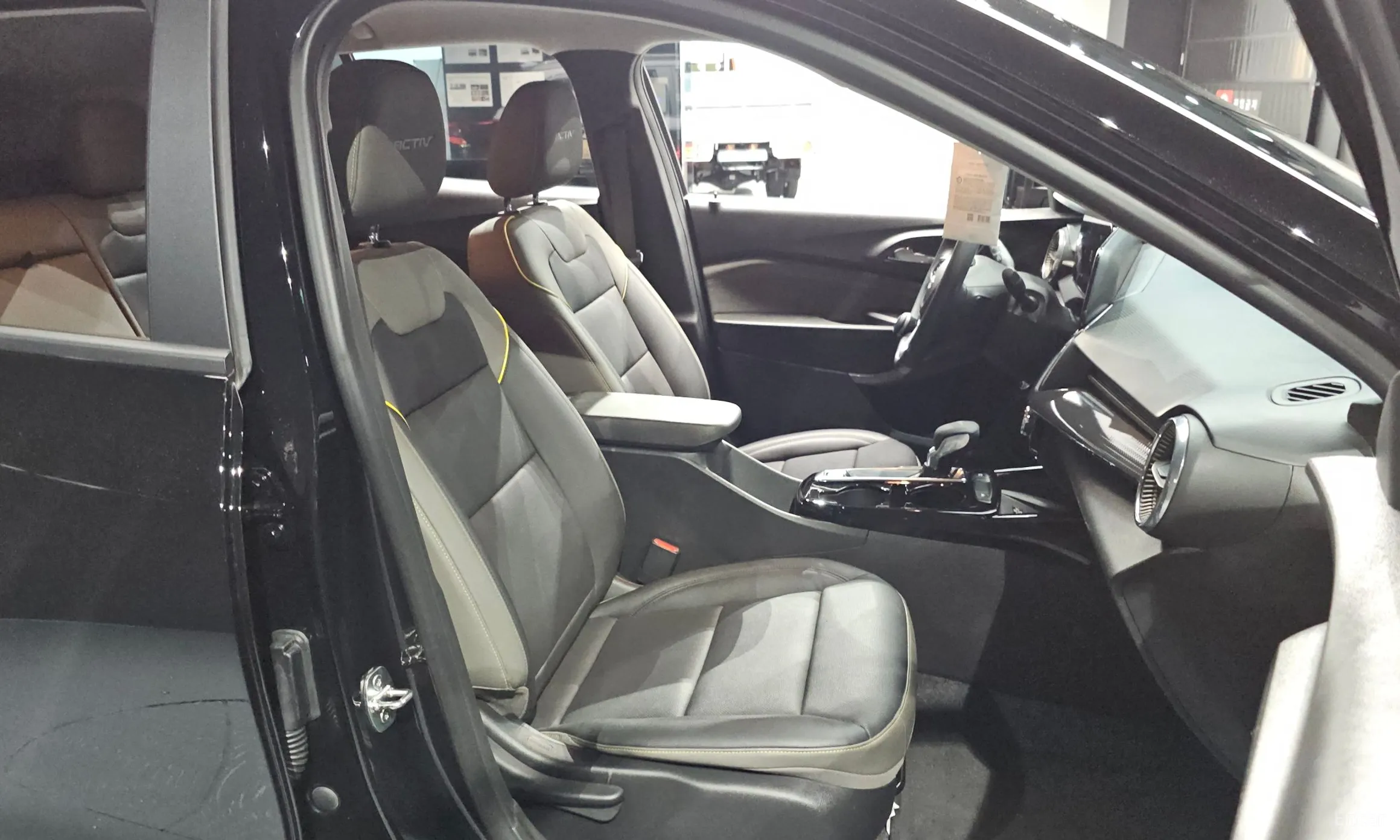 Chevrolet (GM Daewoo) Trax Crossover превью 12