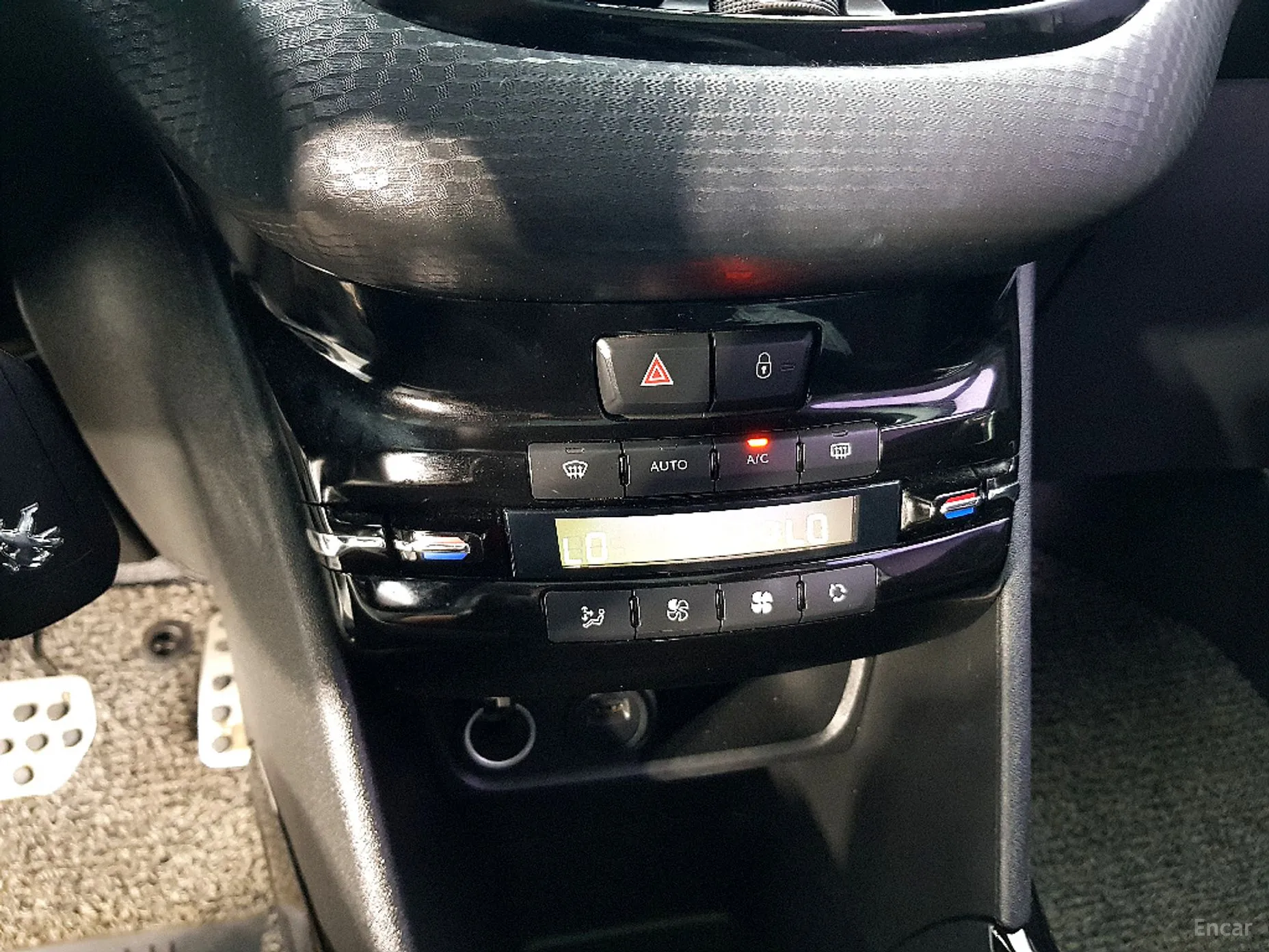 Peugeot 2008. превью 14
