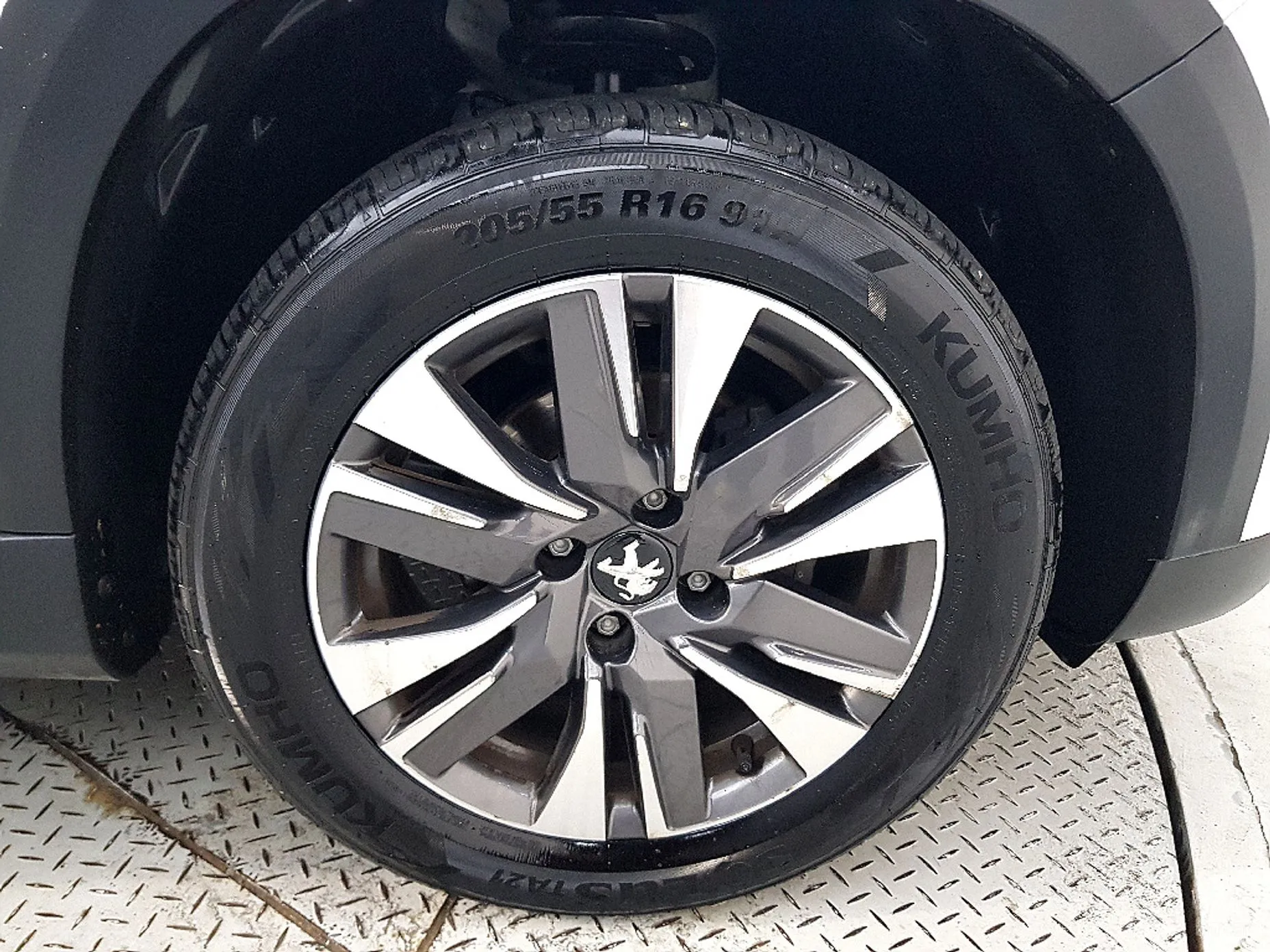 Peugeot 2008. превью 20