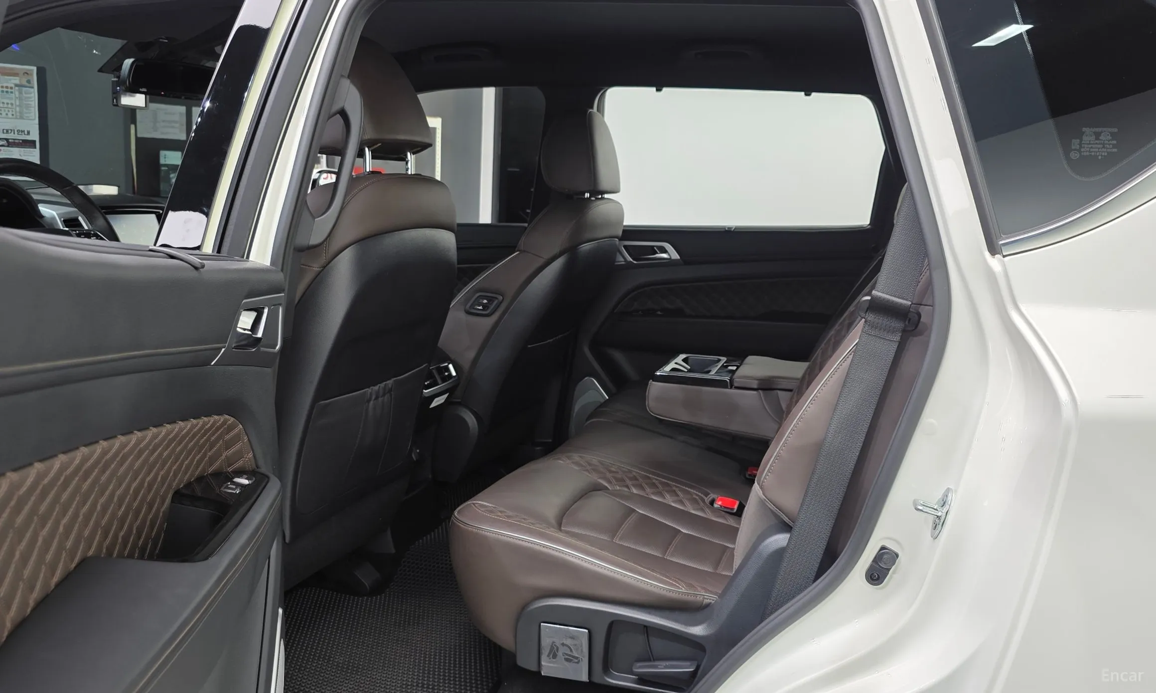 KG Mobility (SsangYong) Rexton превью 11