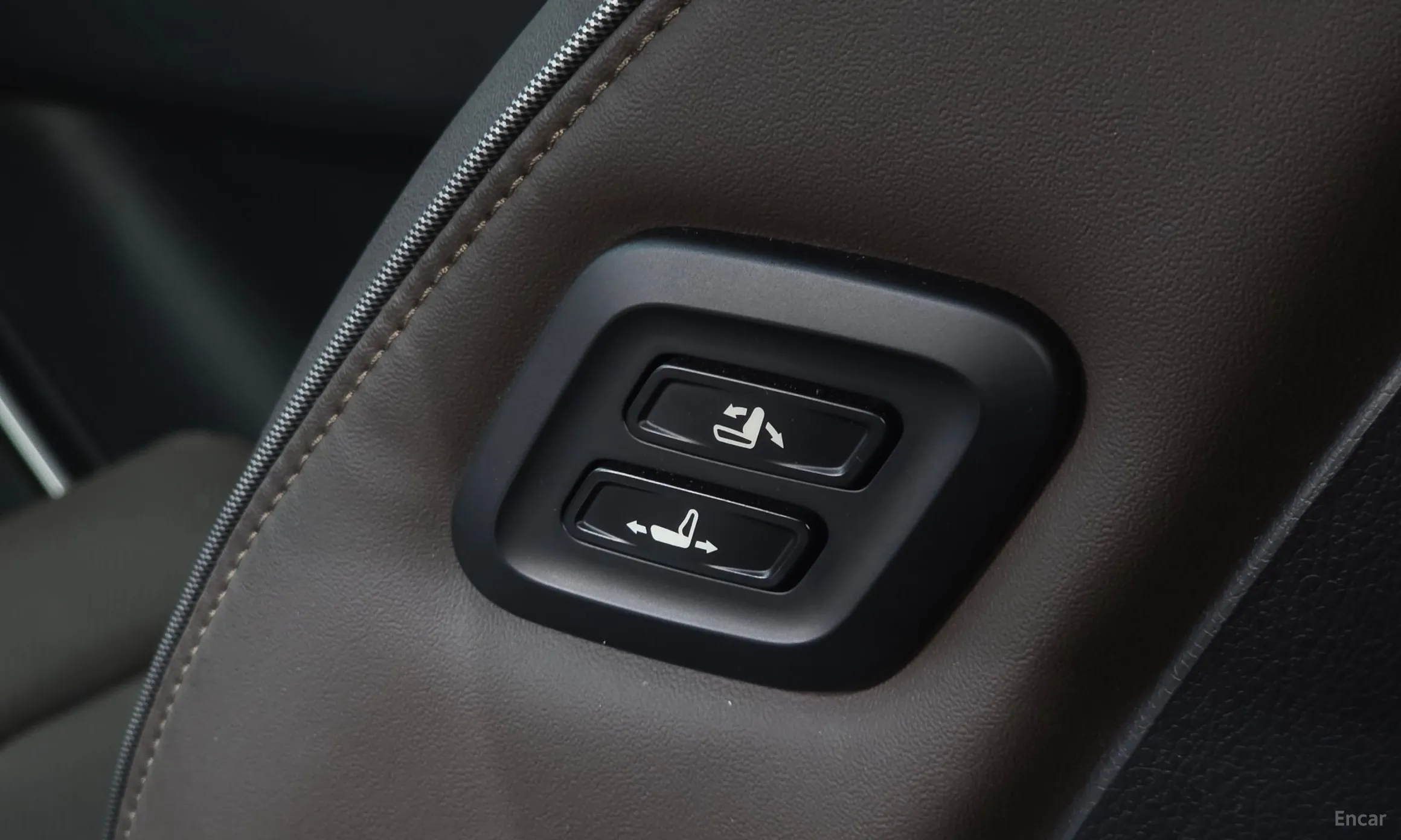KG Mobility (SsangYong) Rexton превью 16