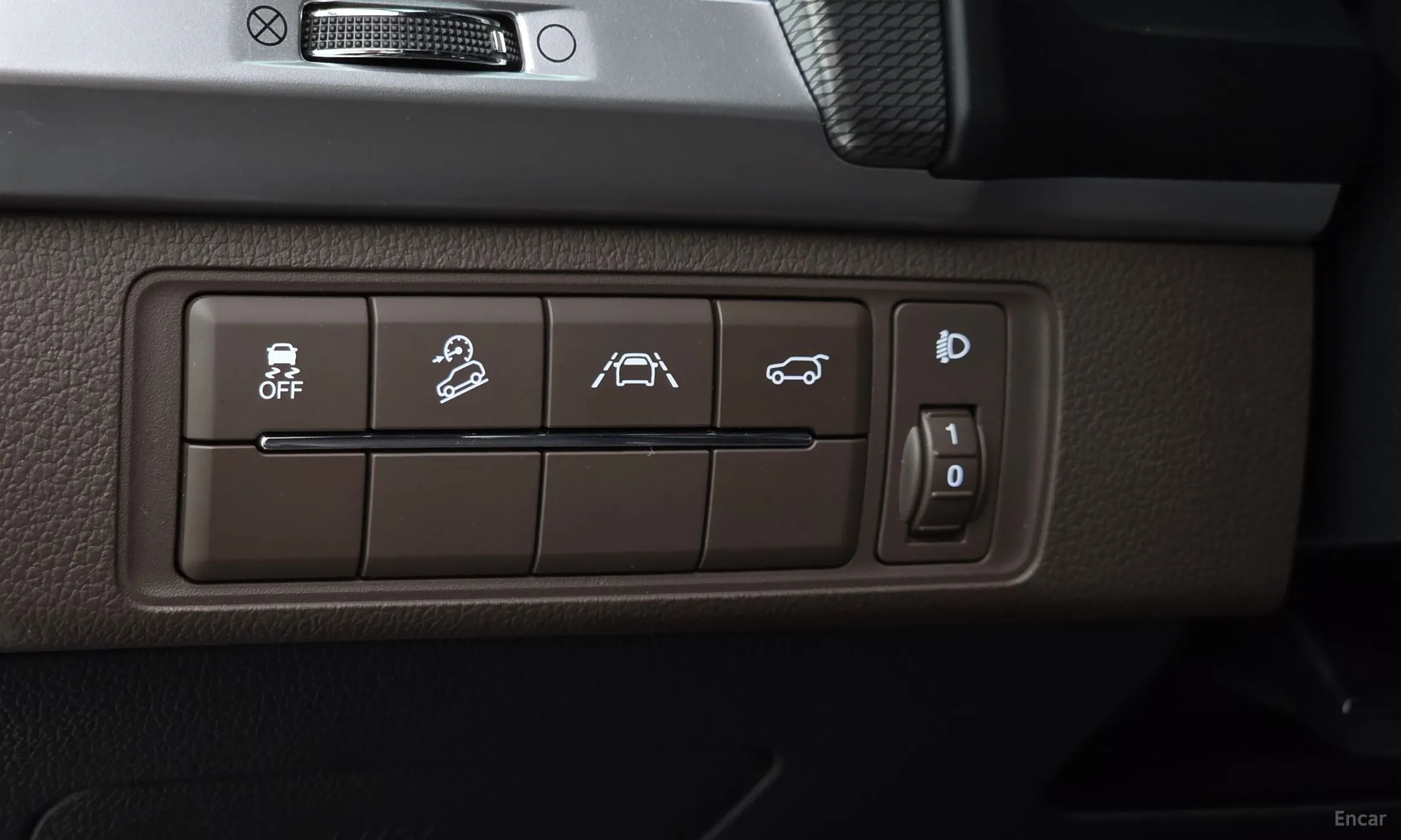 KG Mobility (SsangYong) Rexton превью 19