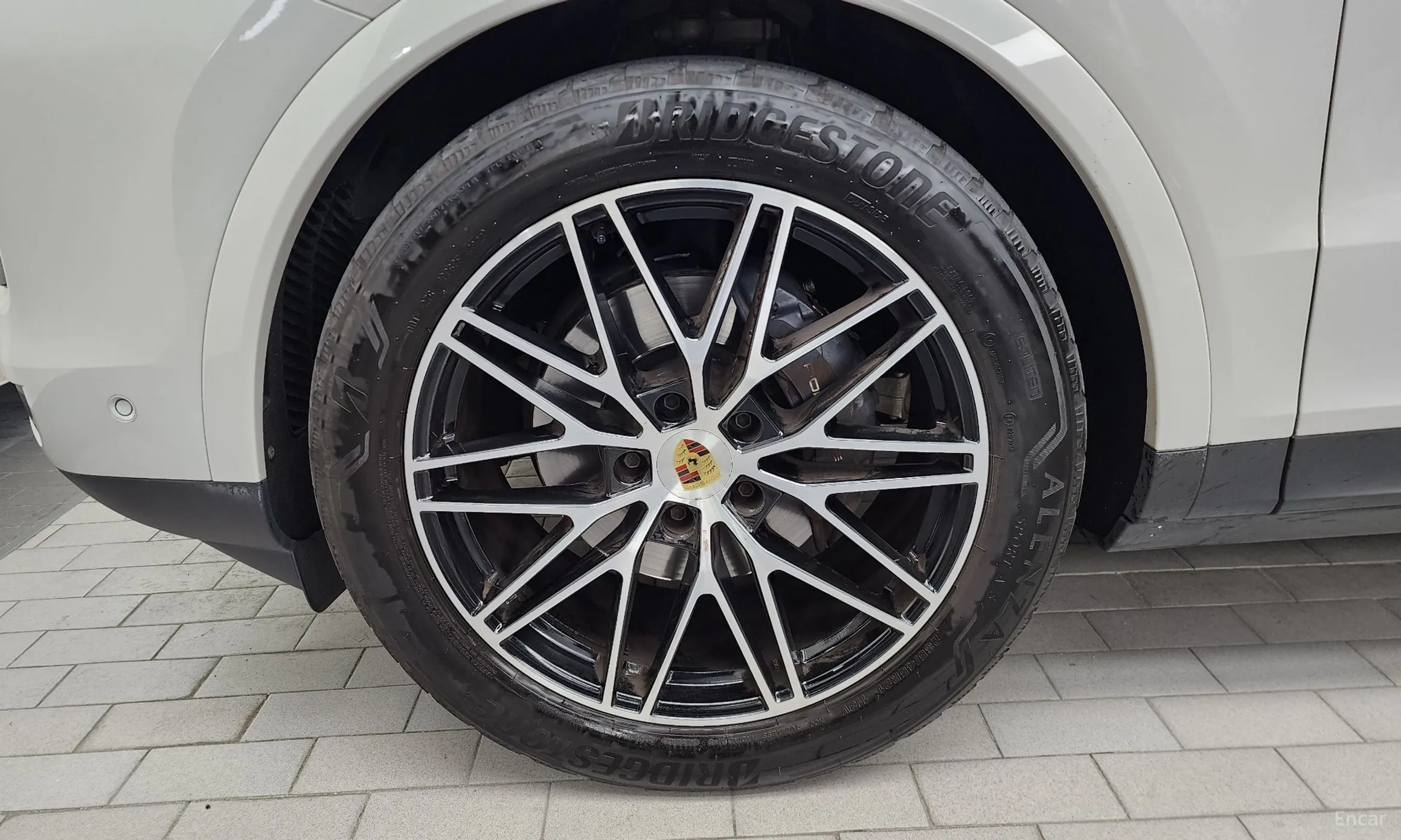 Porsche Cayenne (PO536) превью 5