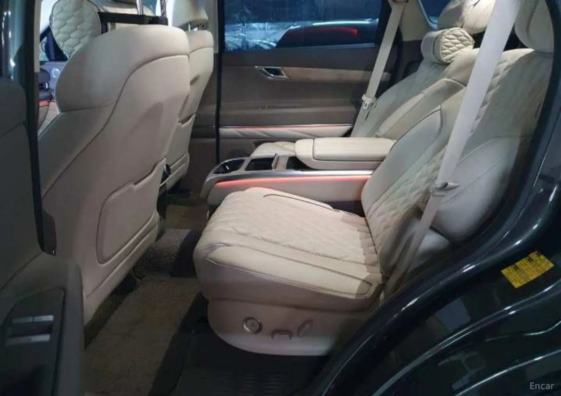 Genesis GV80 превью 10