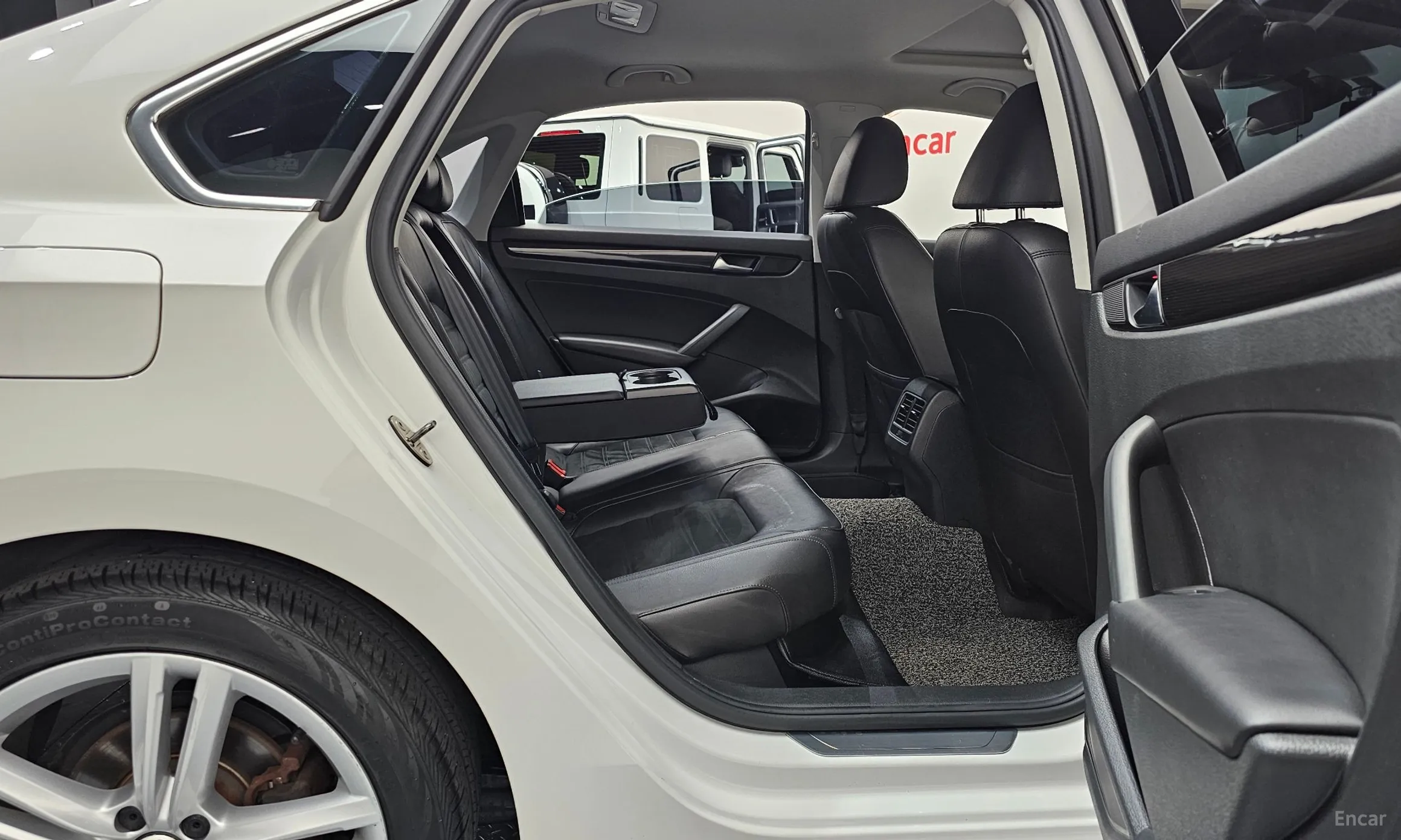 Volkswagen The New Passat превью 11
