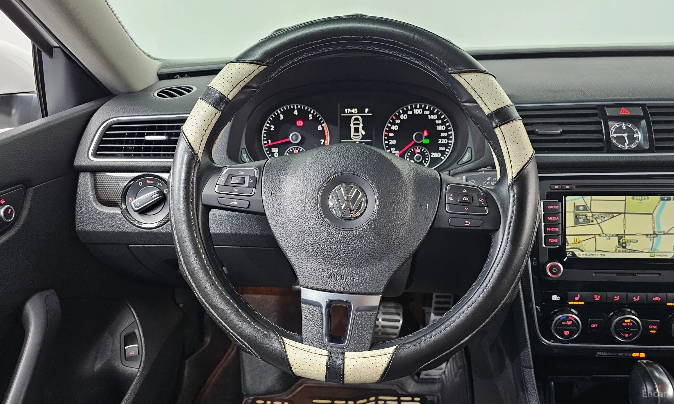 Volkswagen The New Passat превью 12