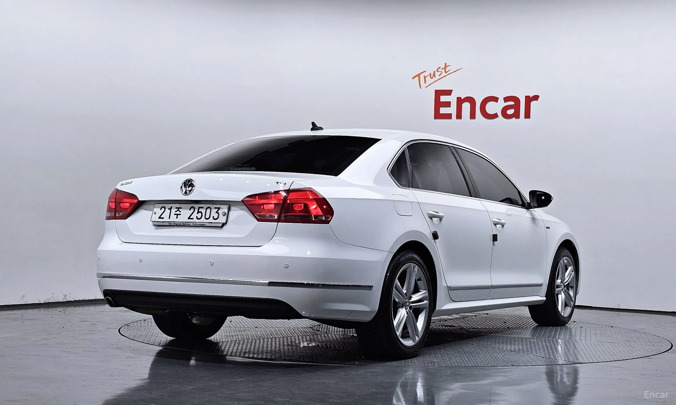 Volkswagen The New Passat превью 2