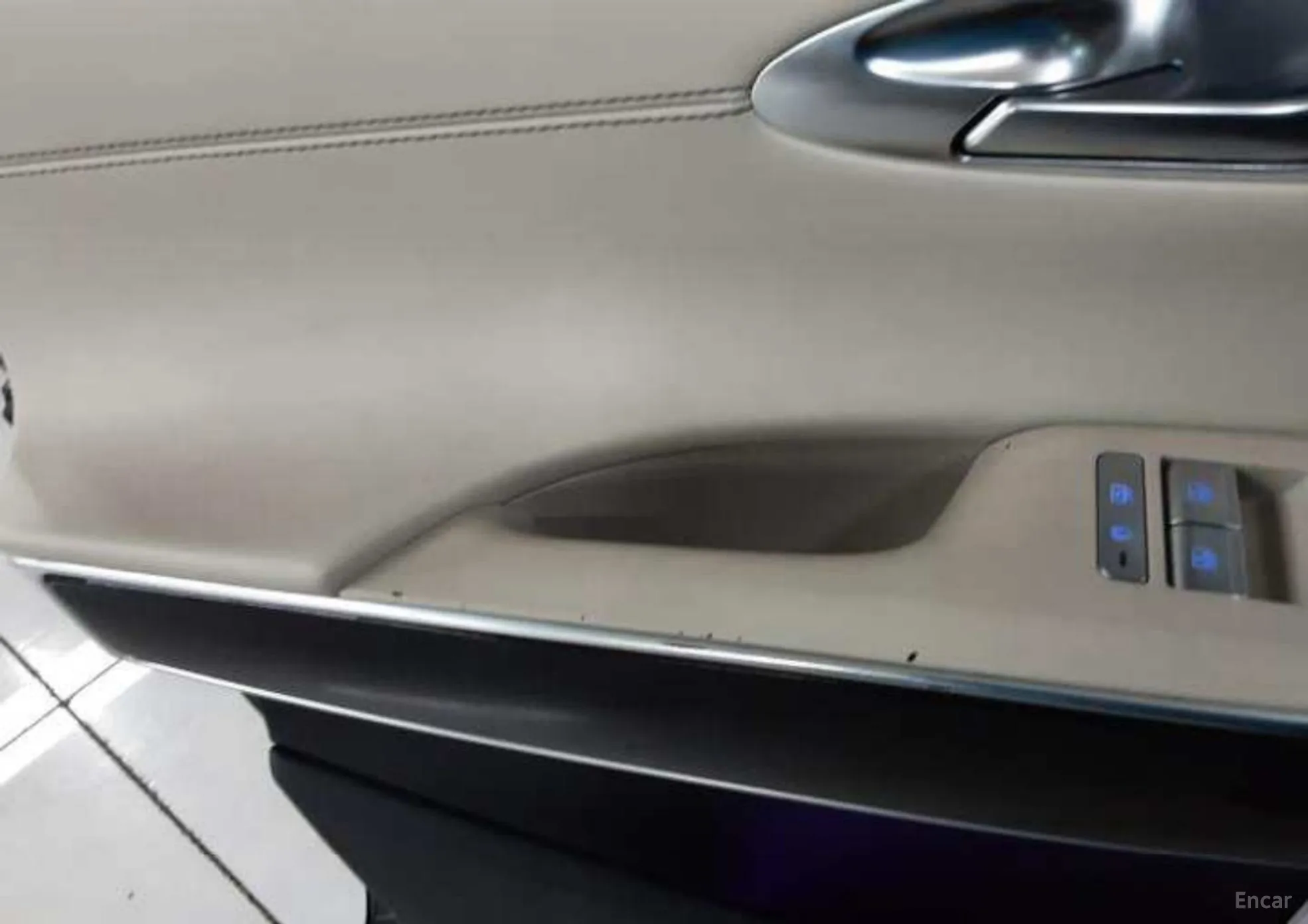 Genesis GV70 превью 14