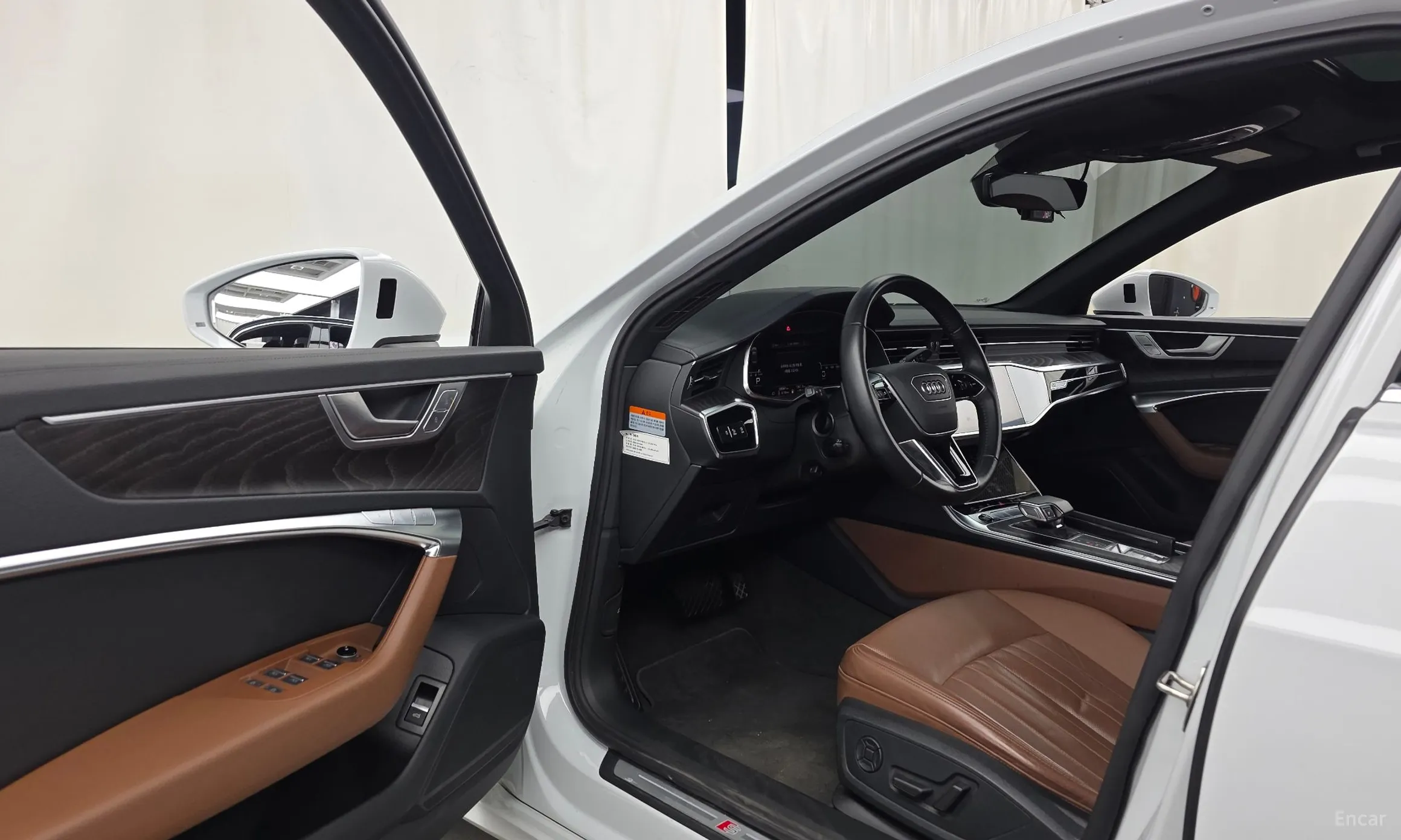 Audi A6 (C8) превью 10