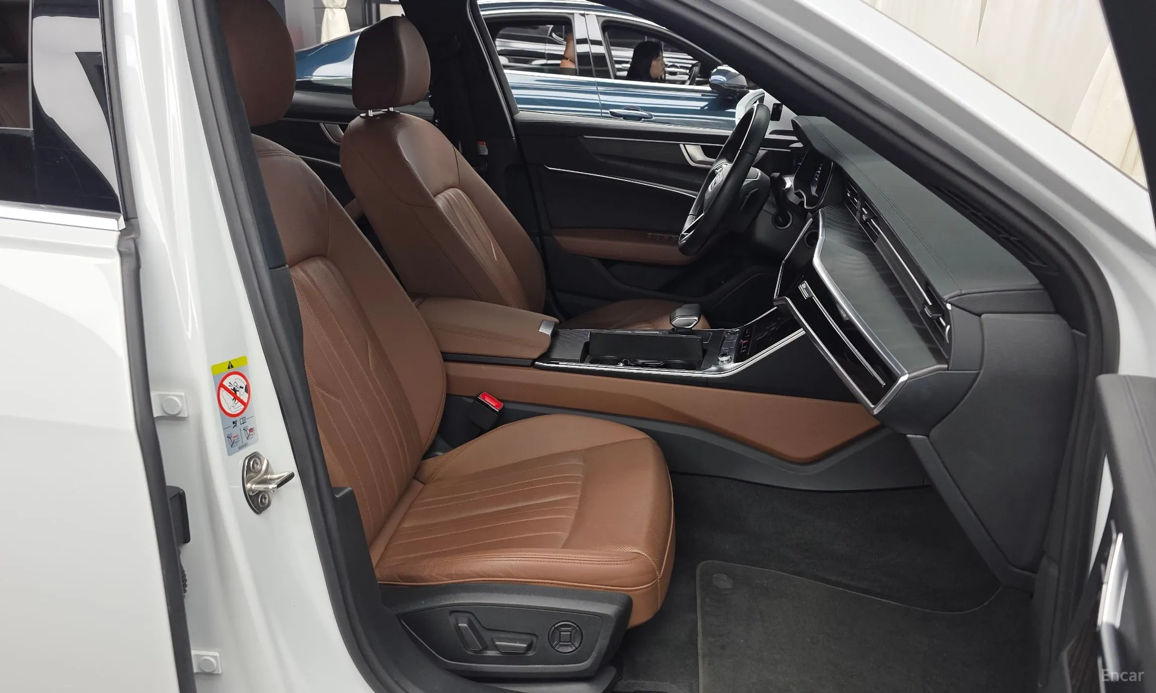 Audi A6 (C8) превью 11