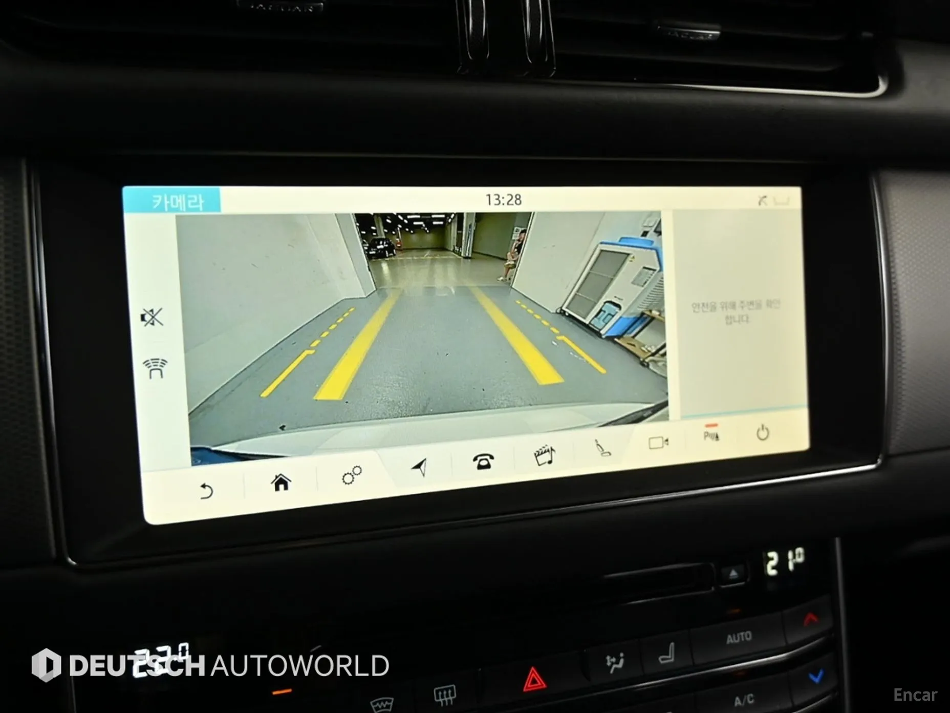 Jaguar XF (x260) превью 15