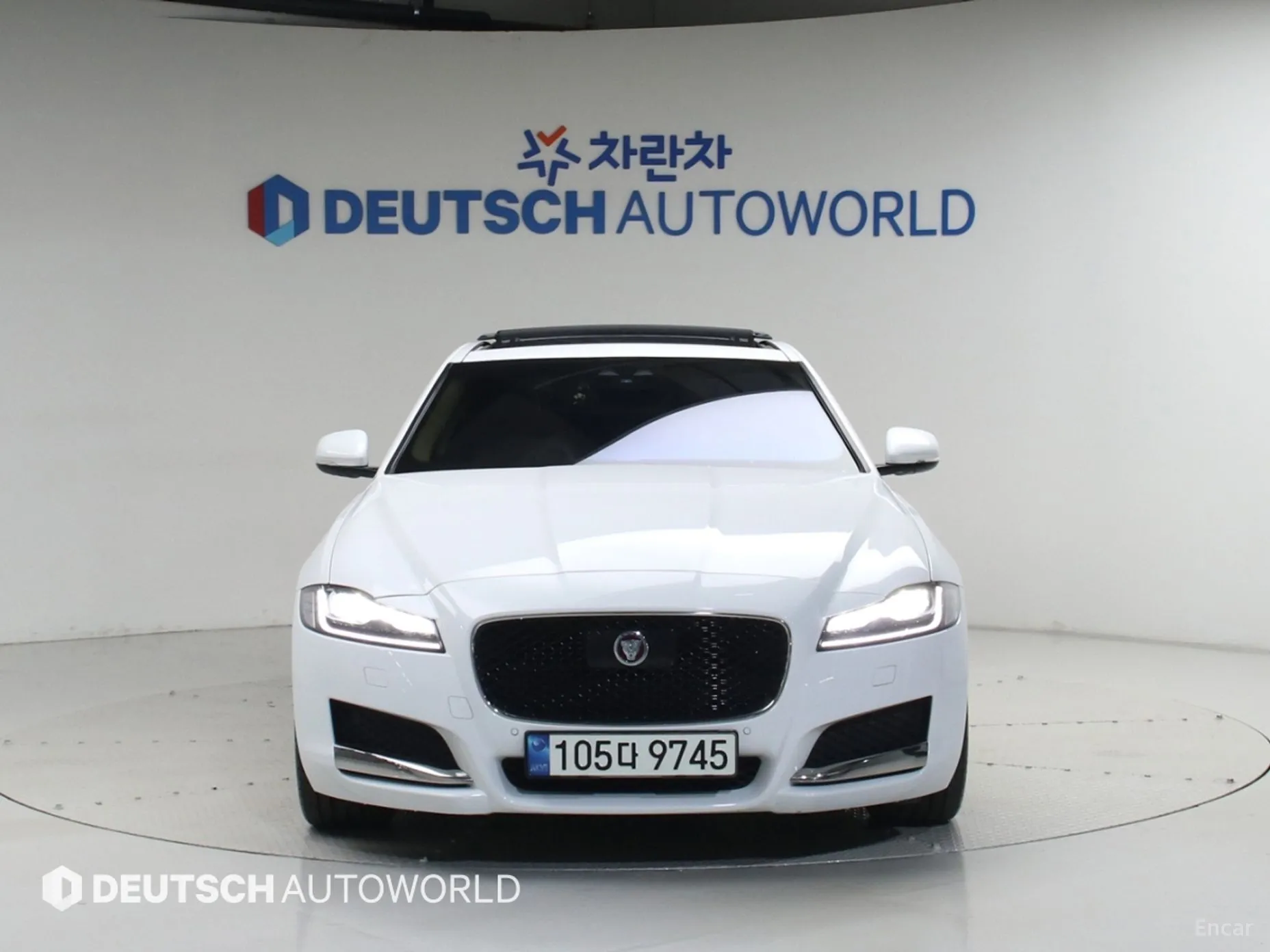 Jaguar XF (x260) превью 3