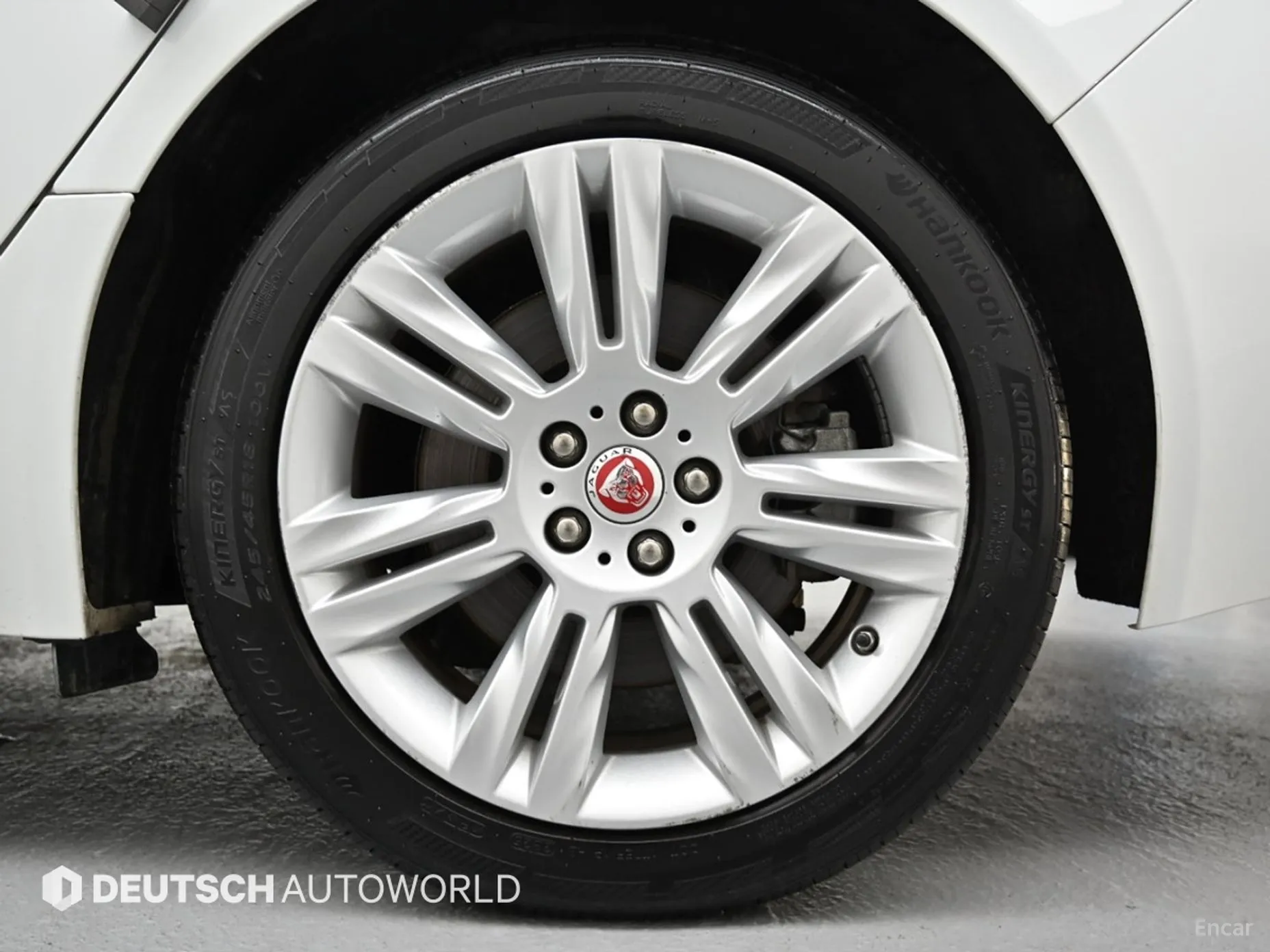 Jaguar XF (x260) превью 5