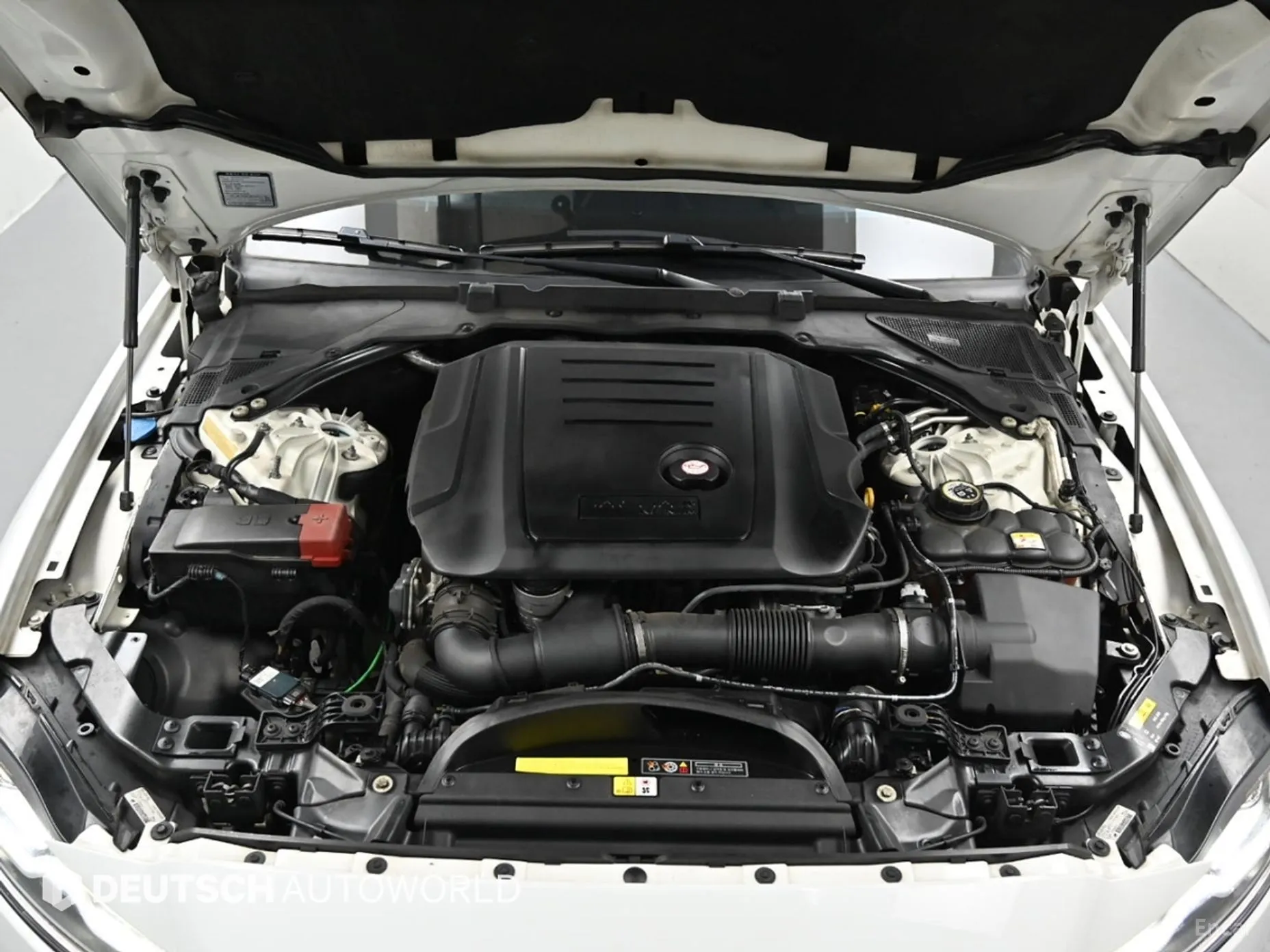 Jaguar XF (x260) превью 6