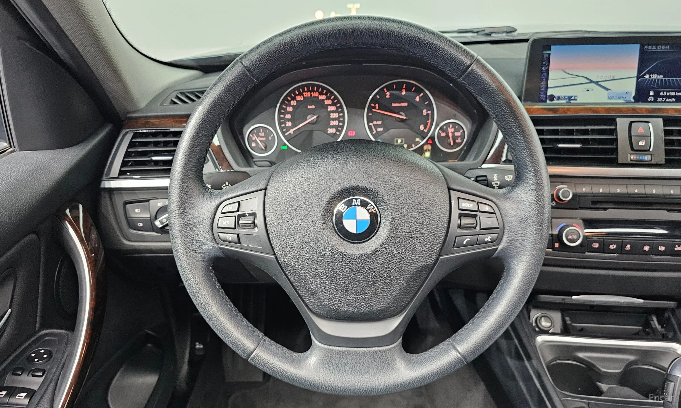 BMW 3 Series (F30) превью 13