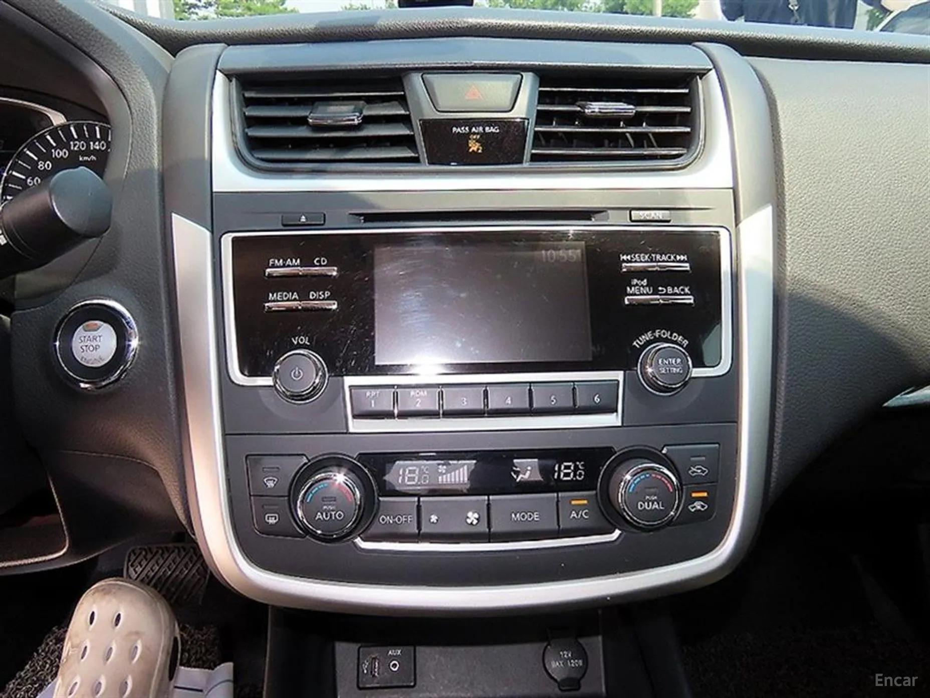 Nissan Altima превью 14