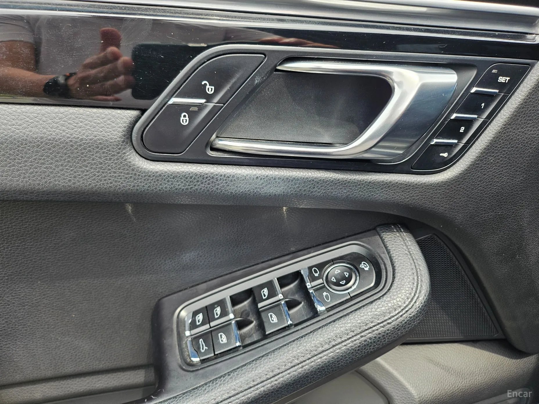 Porsche Macan превью 12