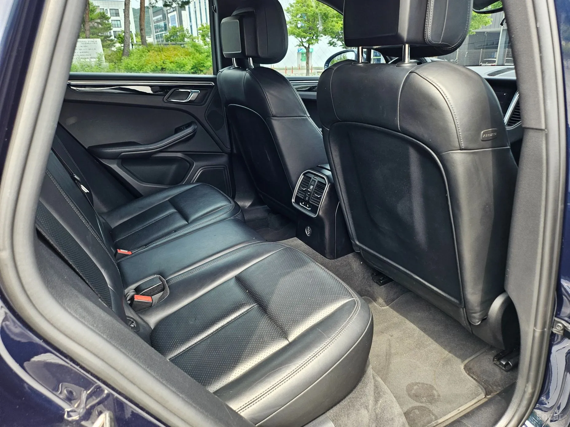 Porsche Macan превью 14