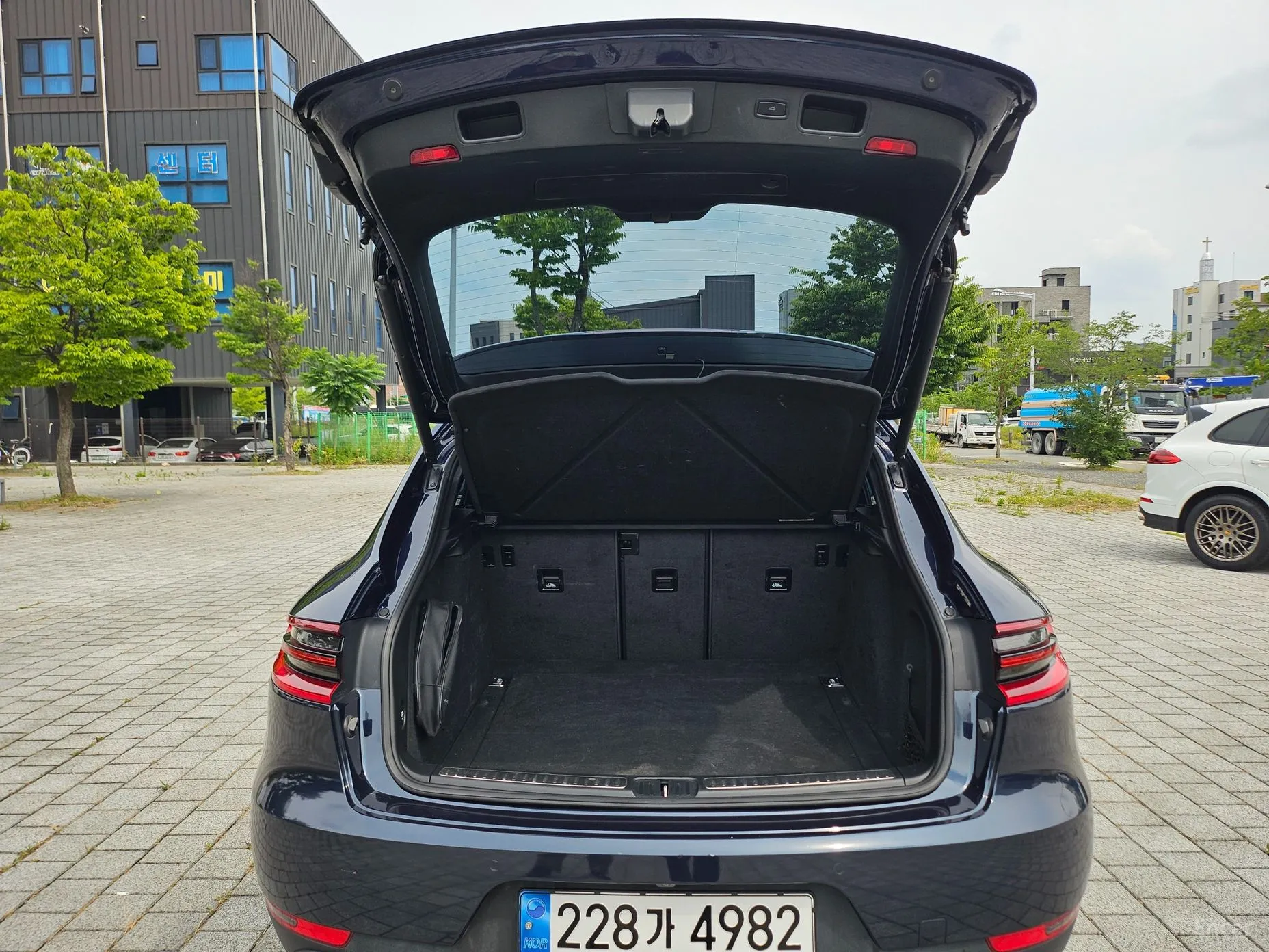 Porsche Macan превью 9