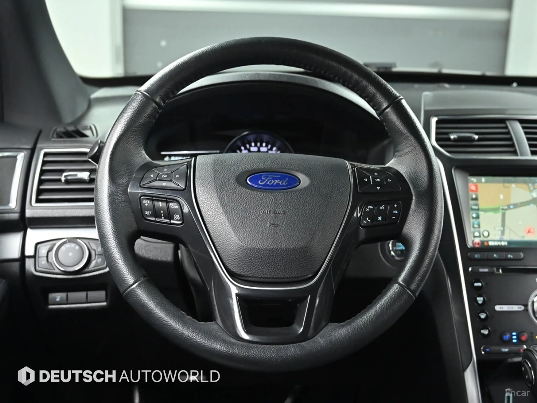 Ford Explorer превью 13