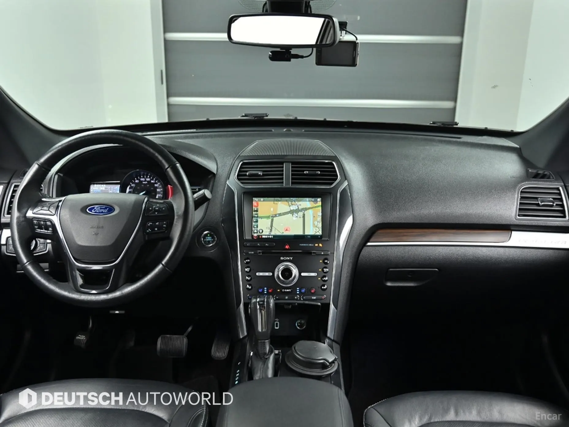 Ford Explorer превью 7
