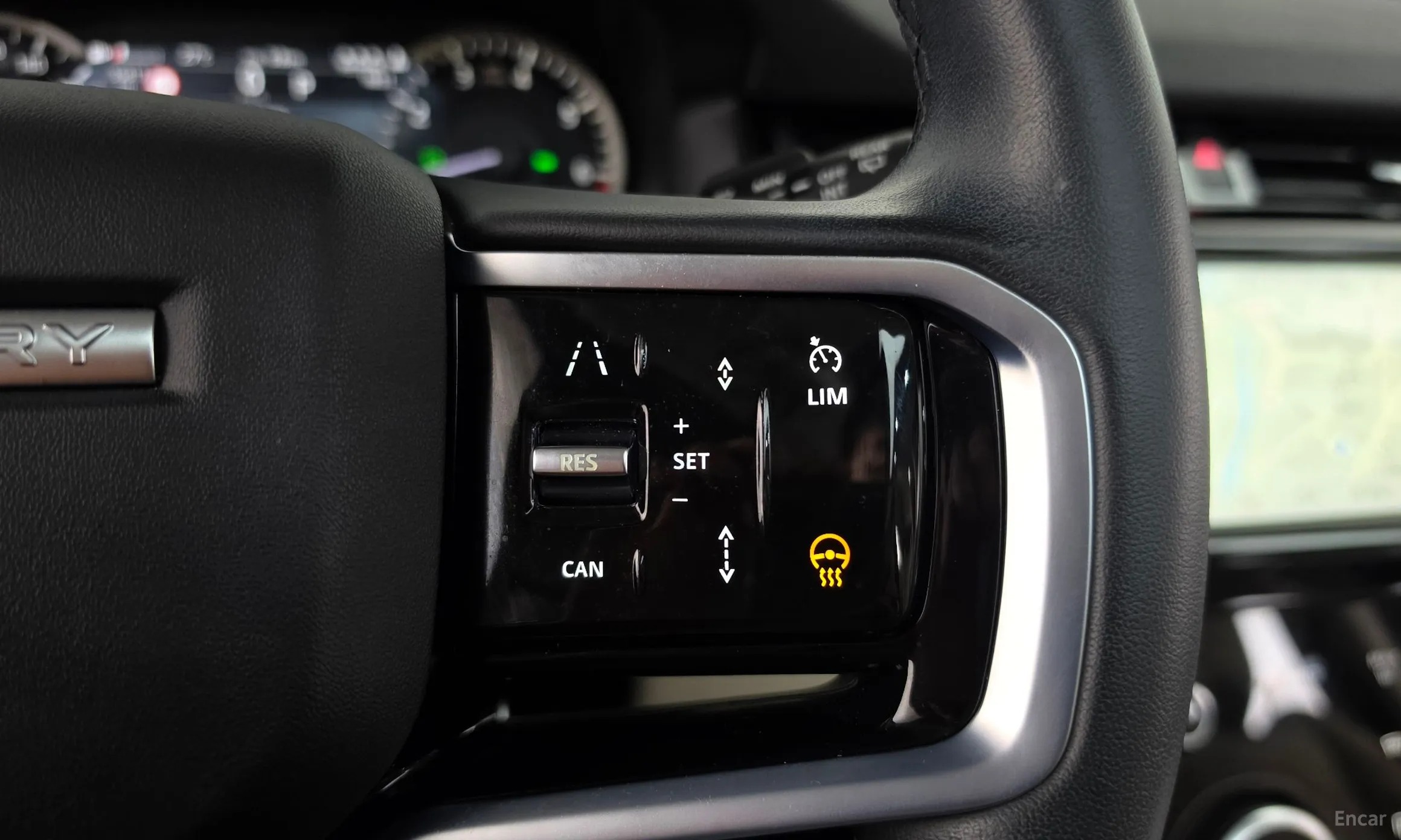 Land Rover Discovery Sports превью 17