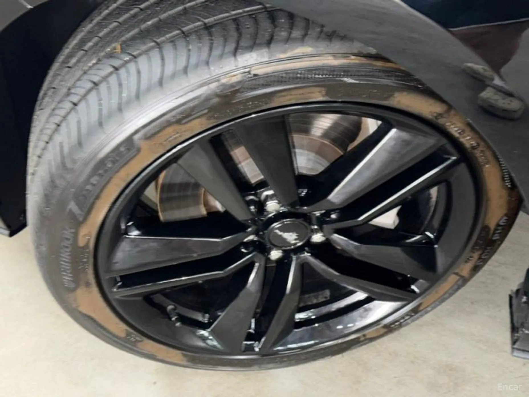 Ford Mustang превью 15