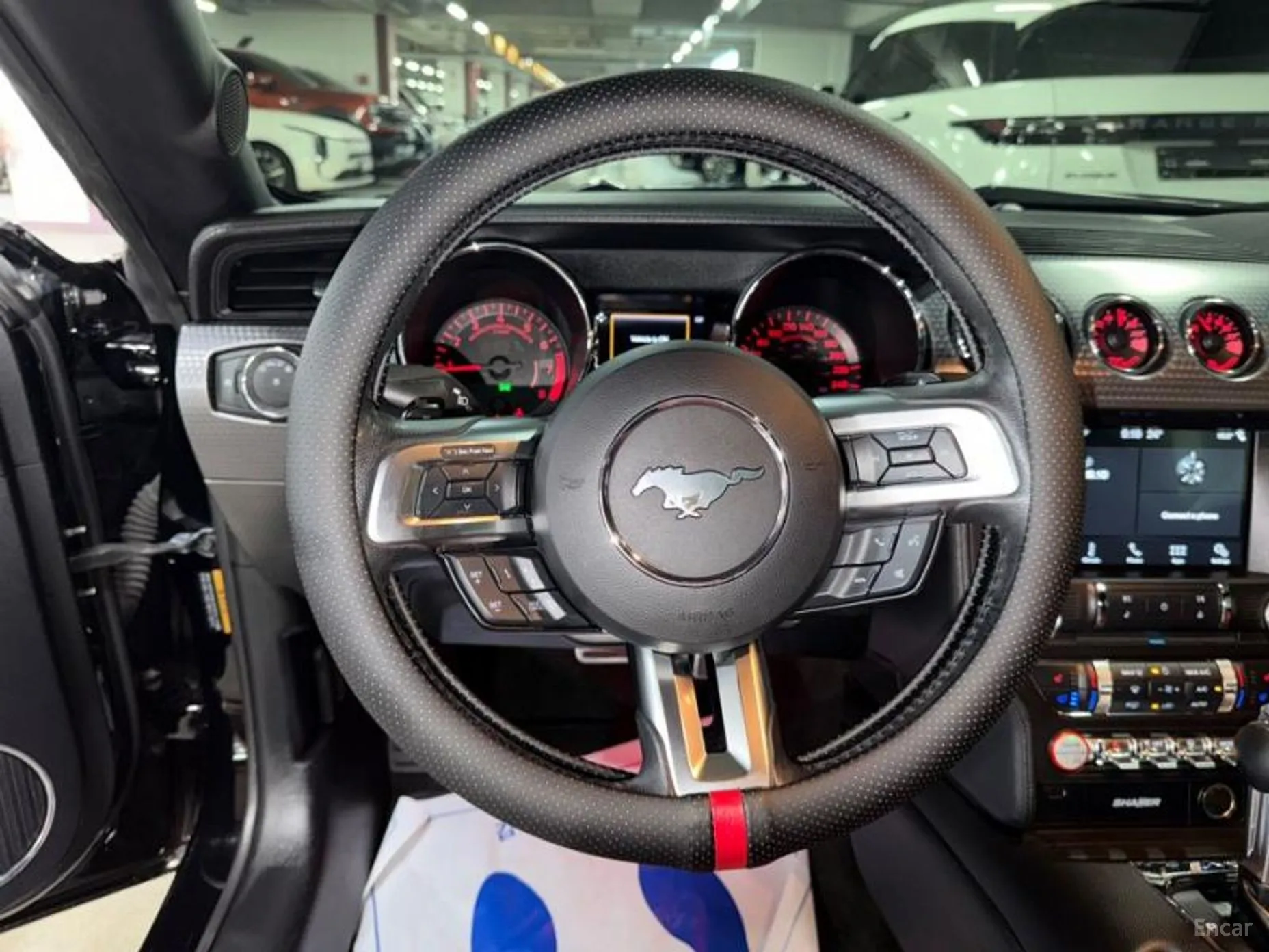 Ford Mustang превью 8