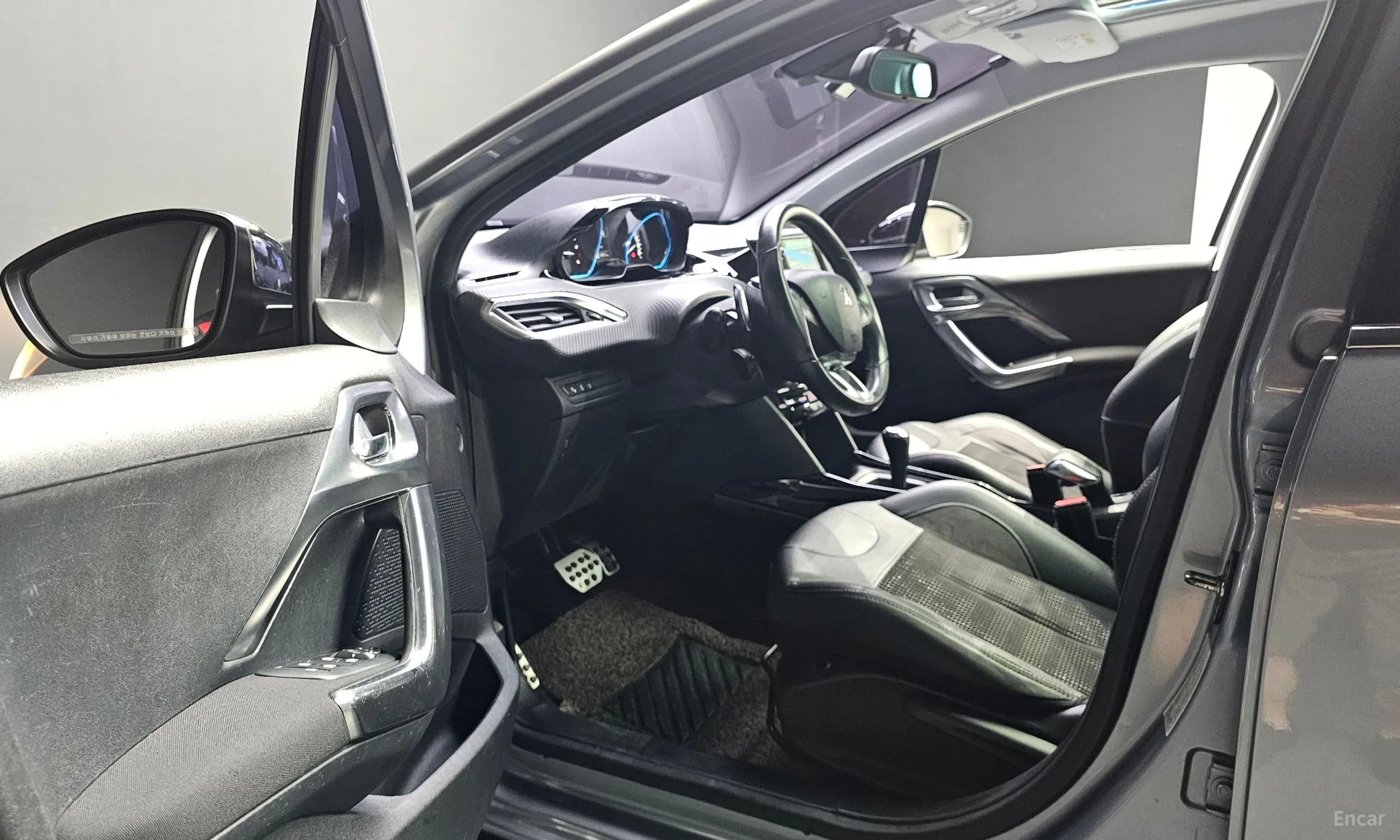 Peugeot 2008. превью 10