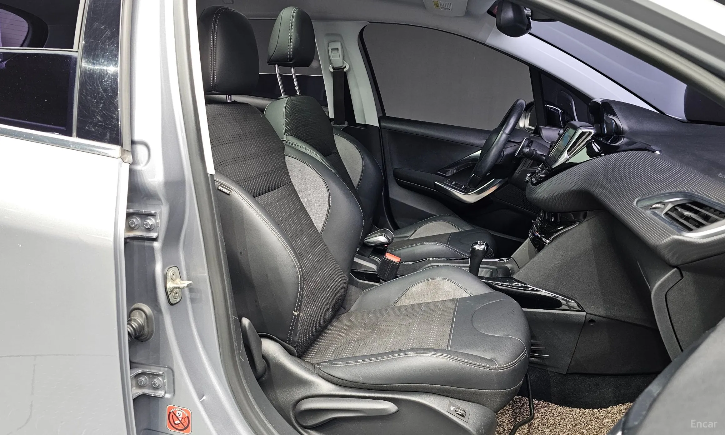 Peugeot 2008. превью 11