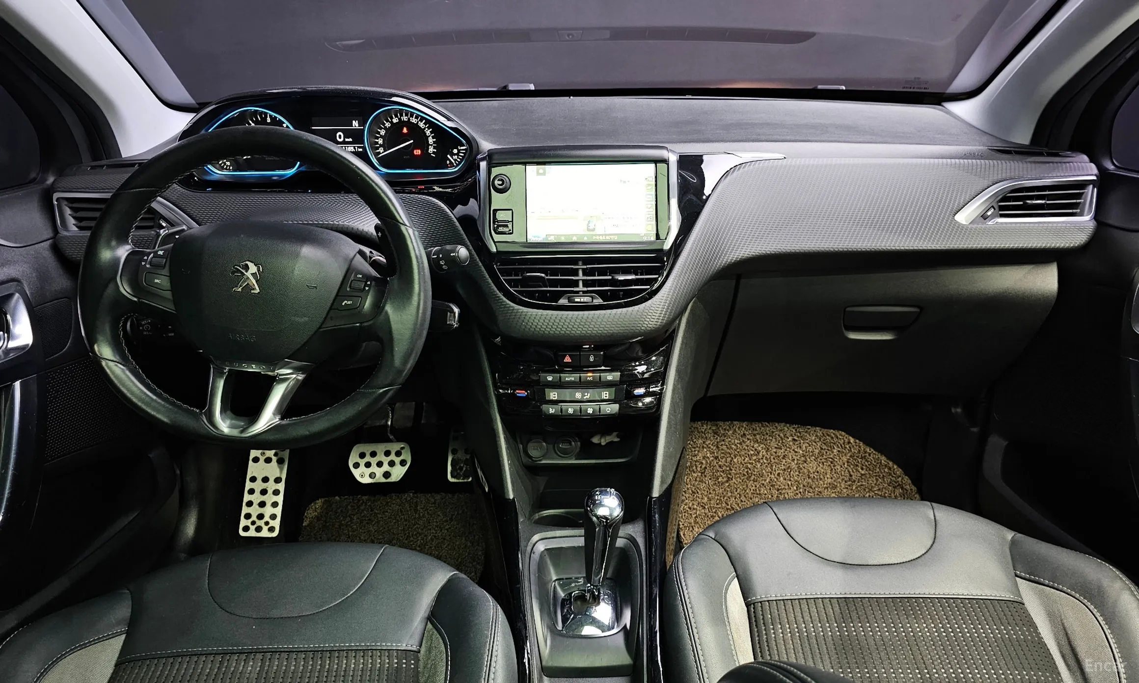 Peugeot 2008. превью 7