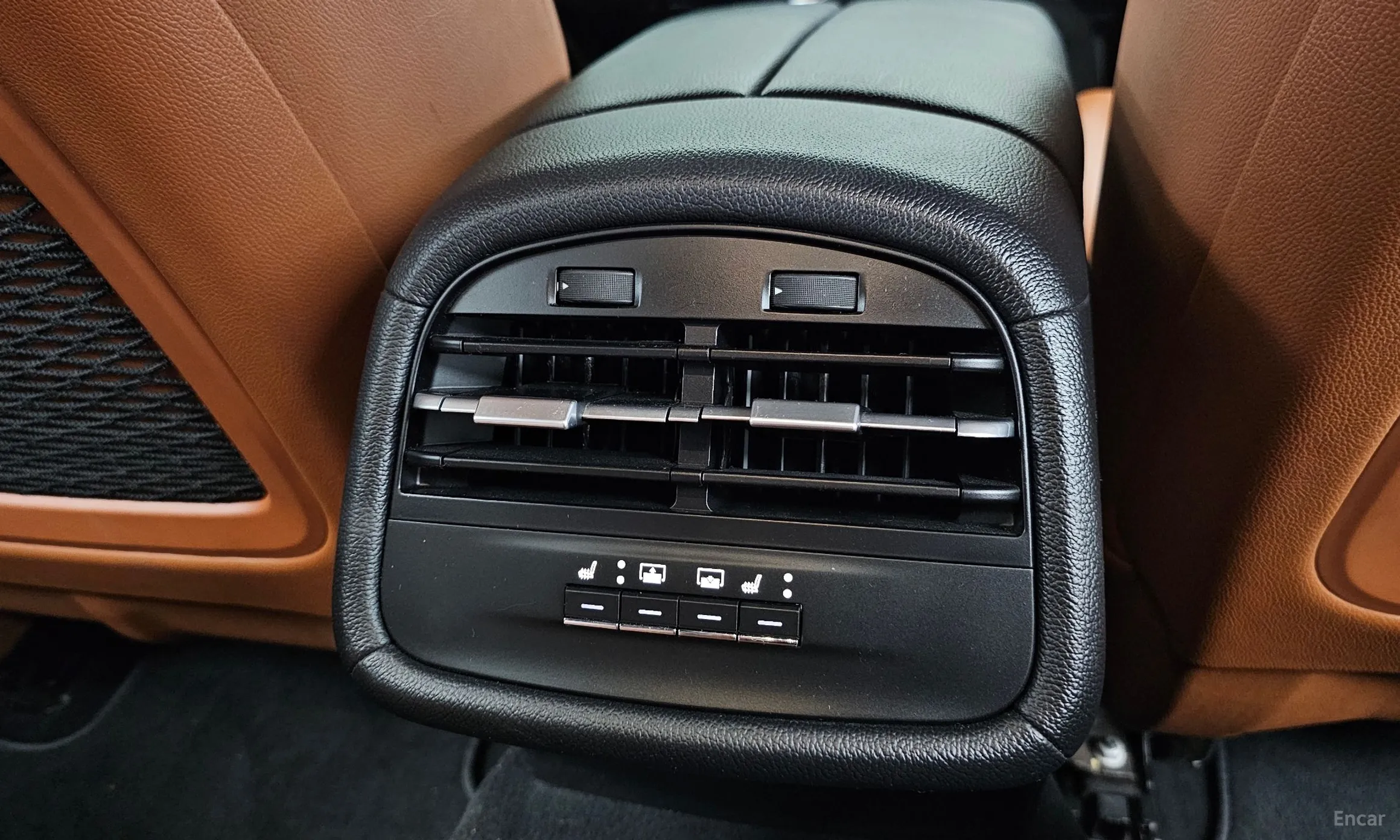 Maserati Ghibli превью 19