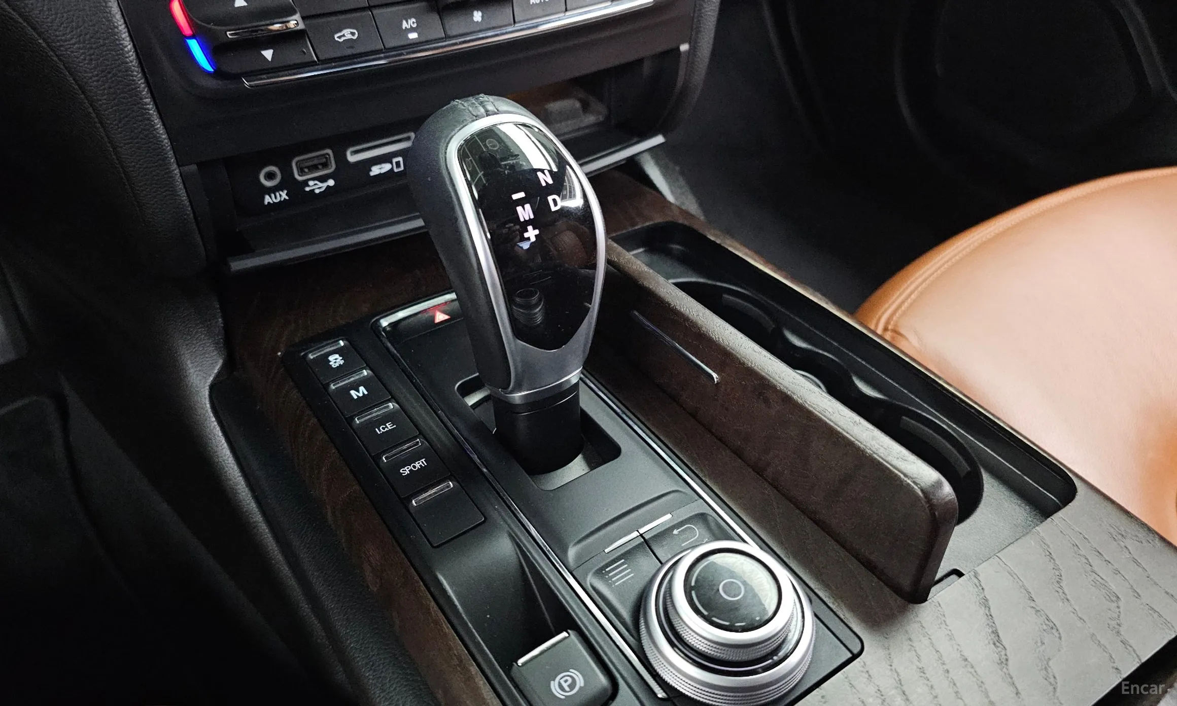Maserati Ghibli превью 9