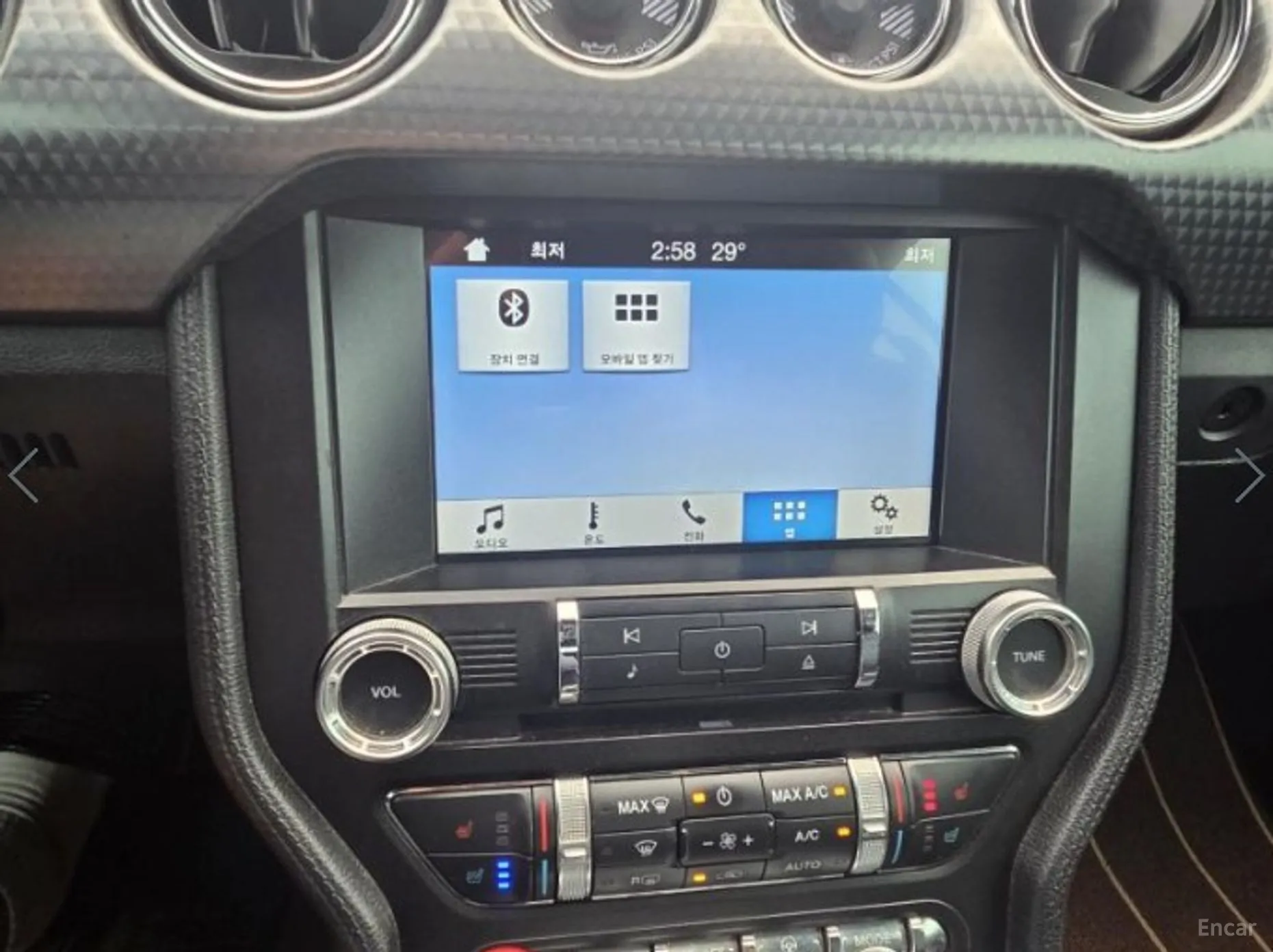 Ford Mustang превью 5