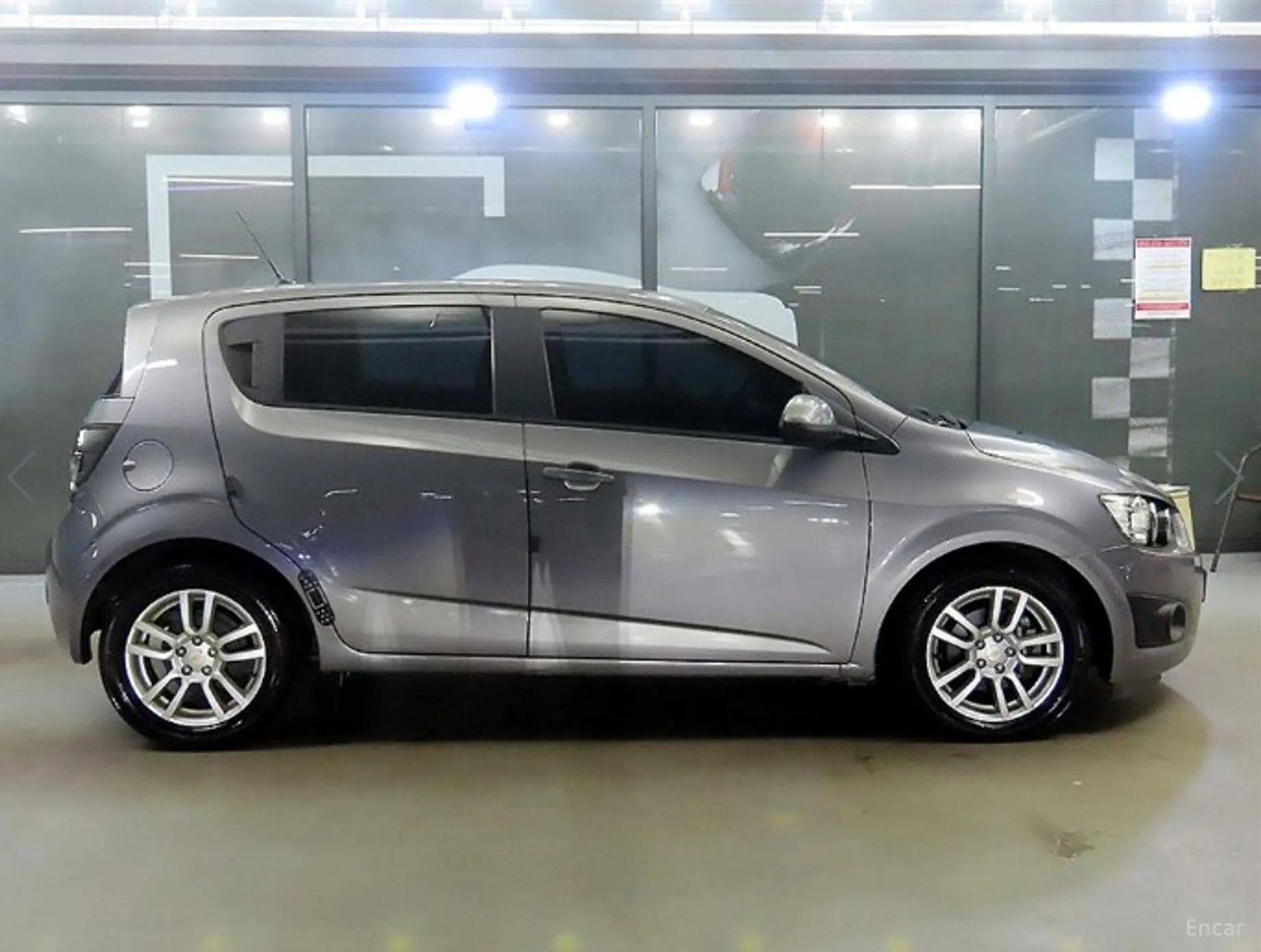 Chevrolet (GM Daewoo) Aveo Hatchback превью 3
