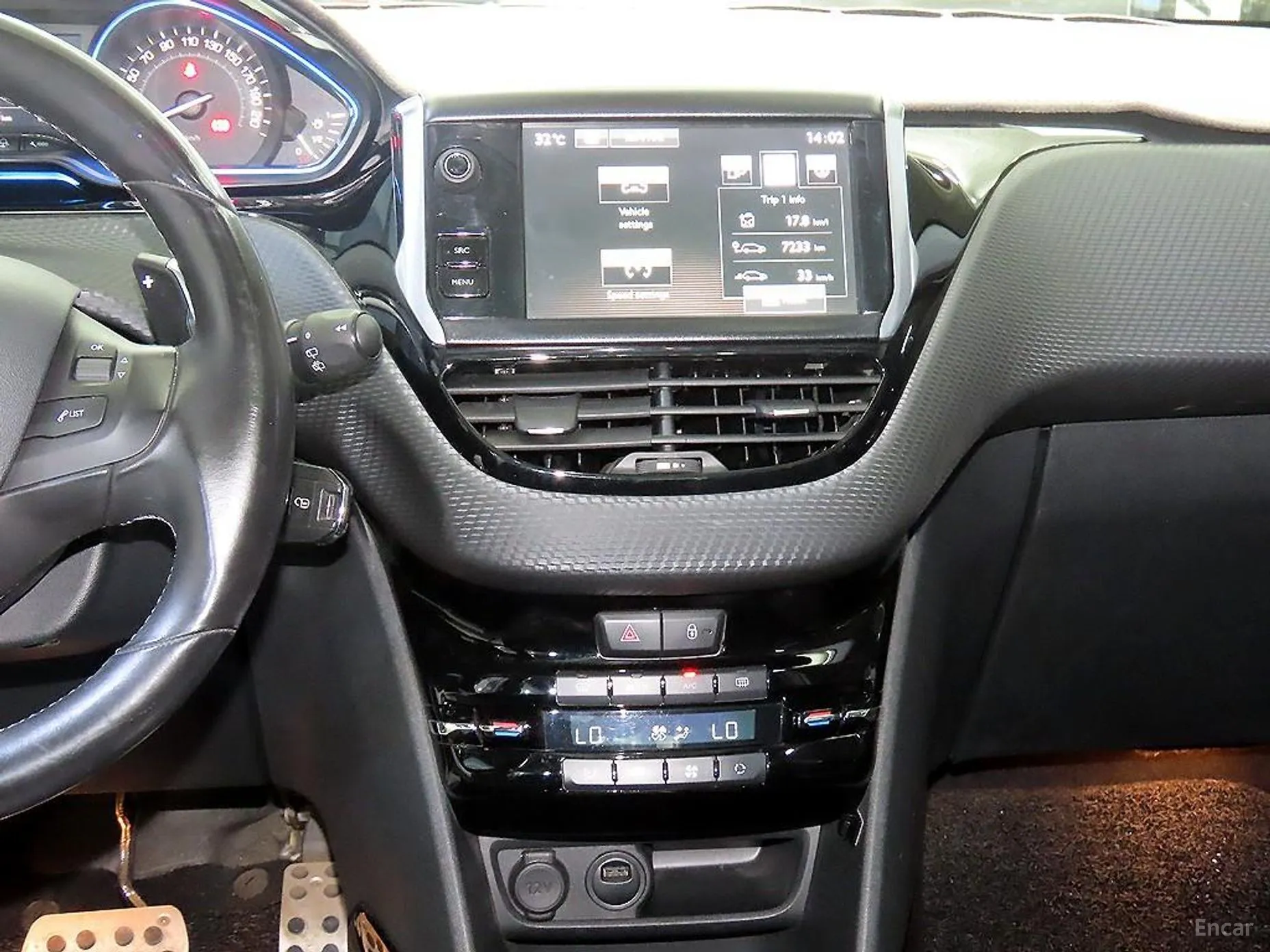 Peugeot 2008. превью 11