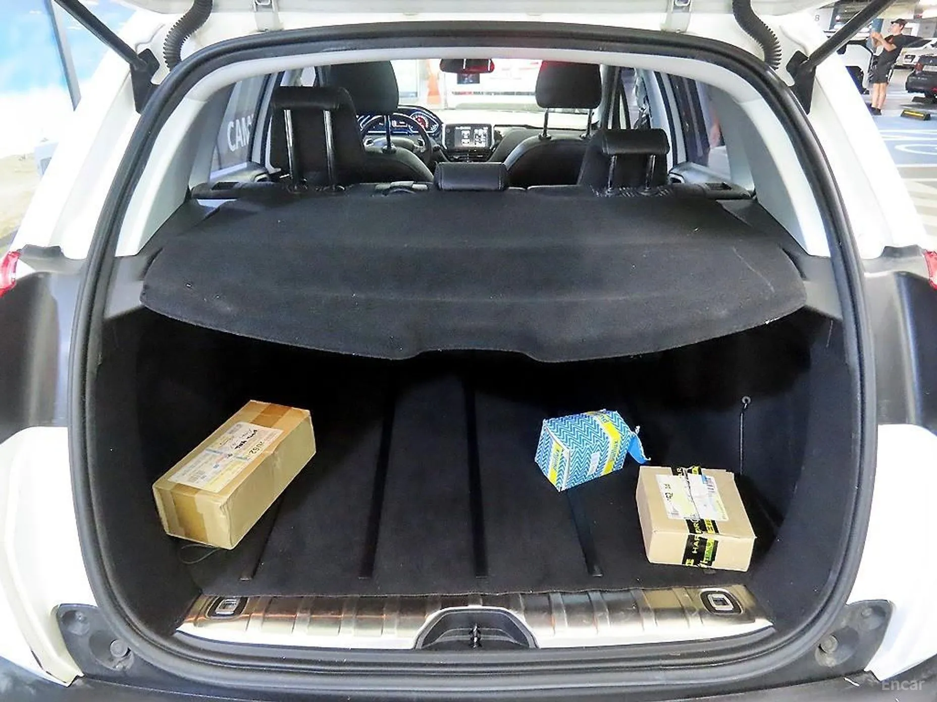 Peugeot 2008. превью 17