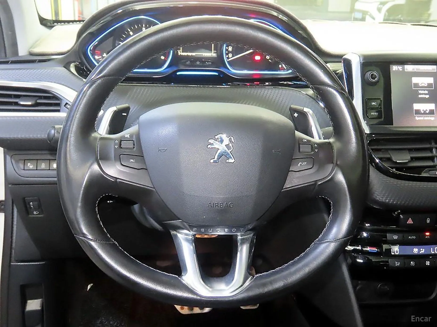 Peugeot 2008. превью 8