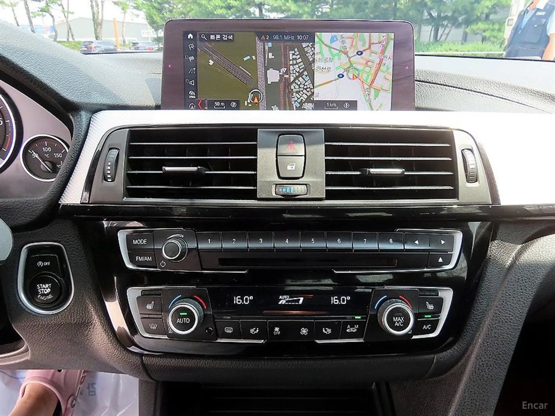 BMW 3 Series (F30) превью 14